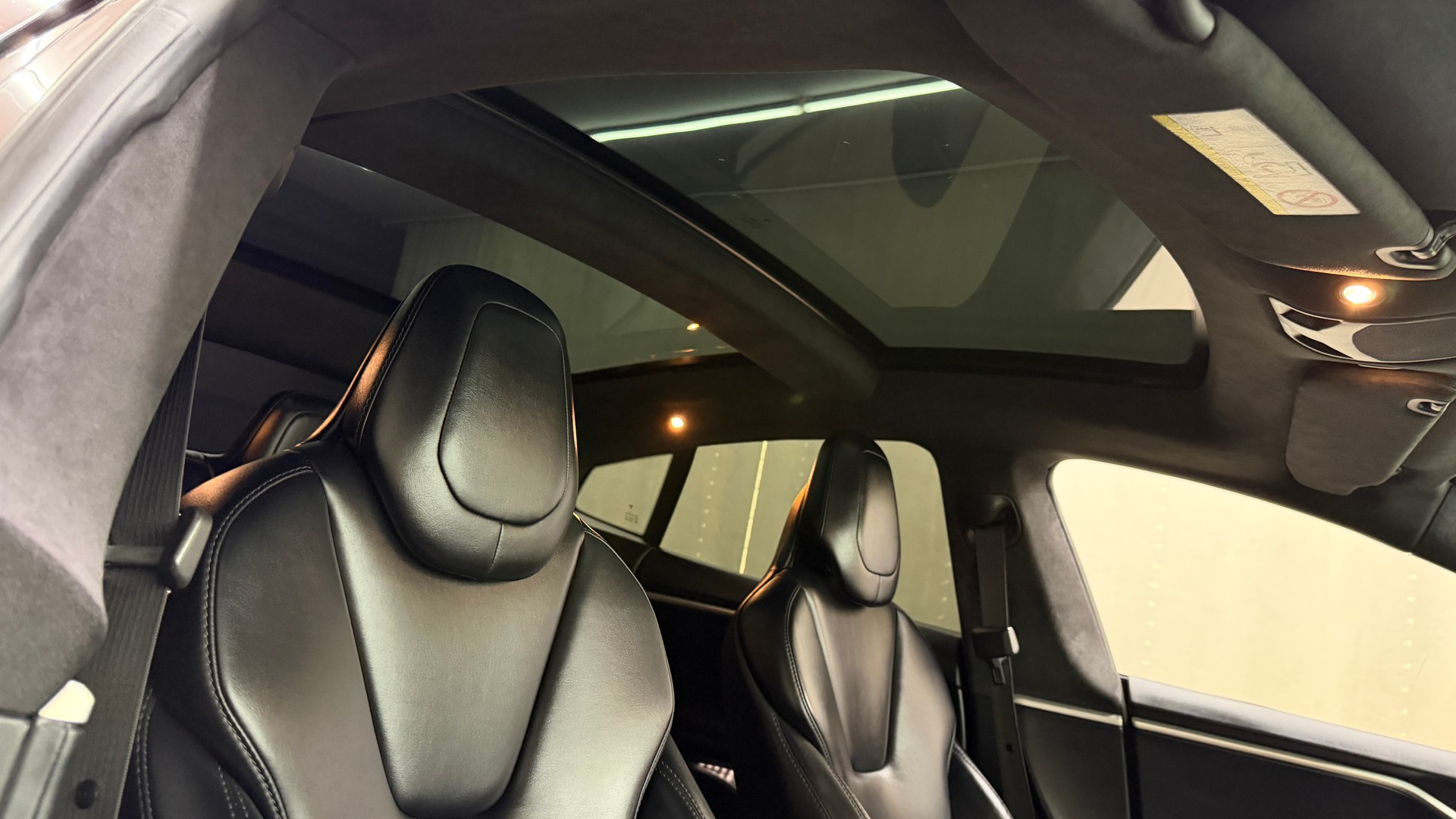 TESLA Model S 100 D Performance-image-9