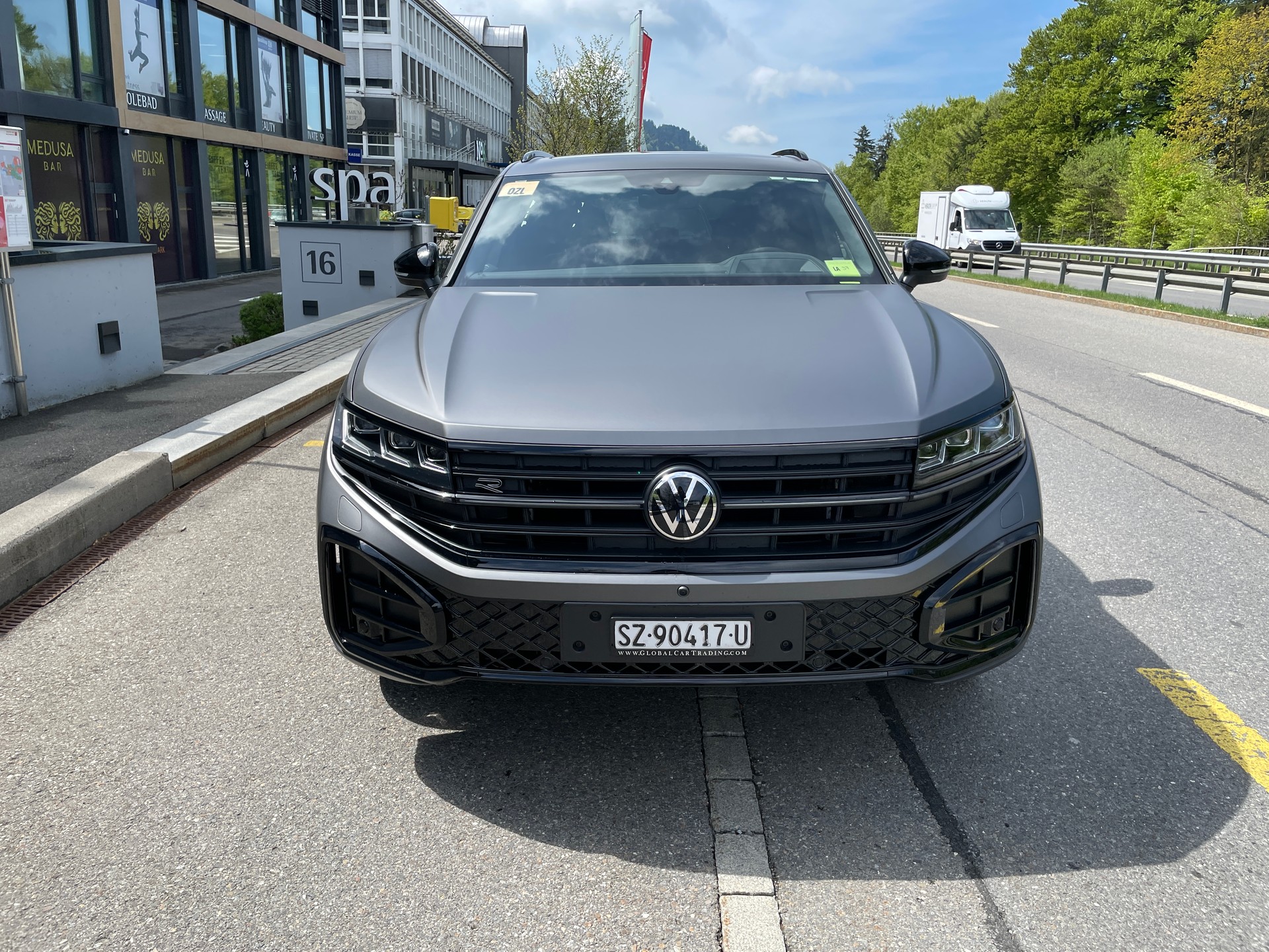 VW Touareg 3.0 TDI R-Line Final Edition Tiptronic-image-1