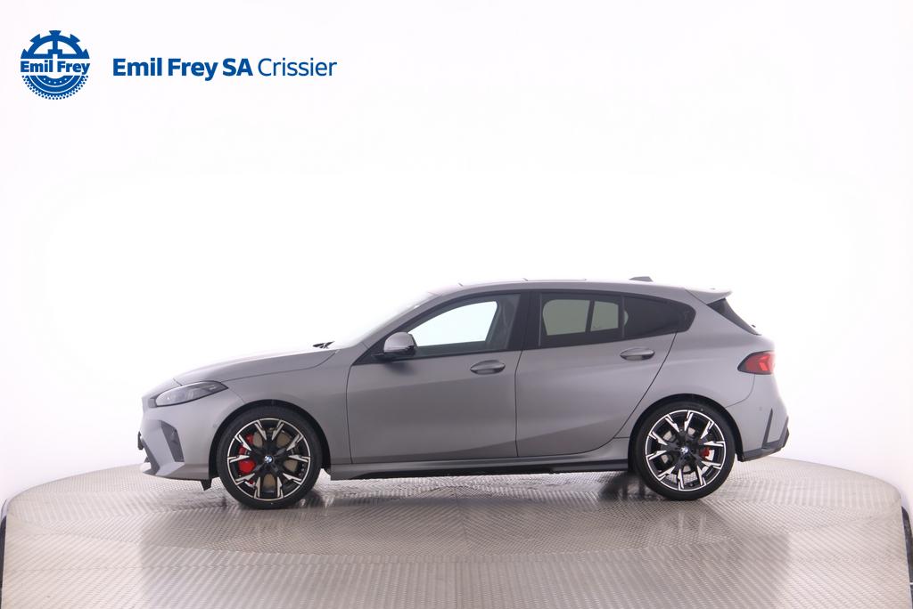 BMW 120i-image-2