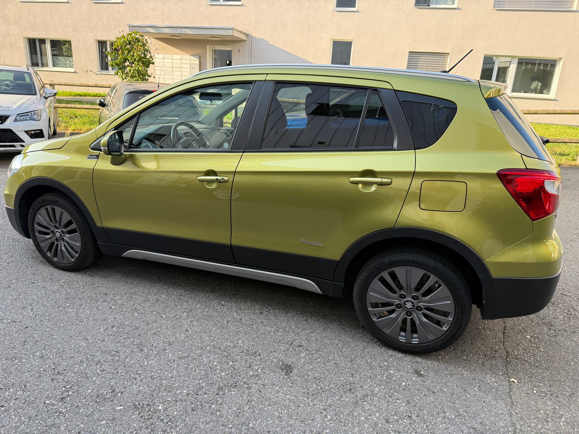 SUZUKI SX4 S-Cross 1.6 TD PizSulai 4WD TCSS-image-7