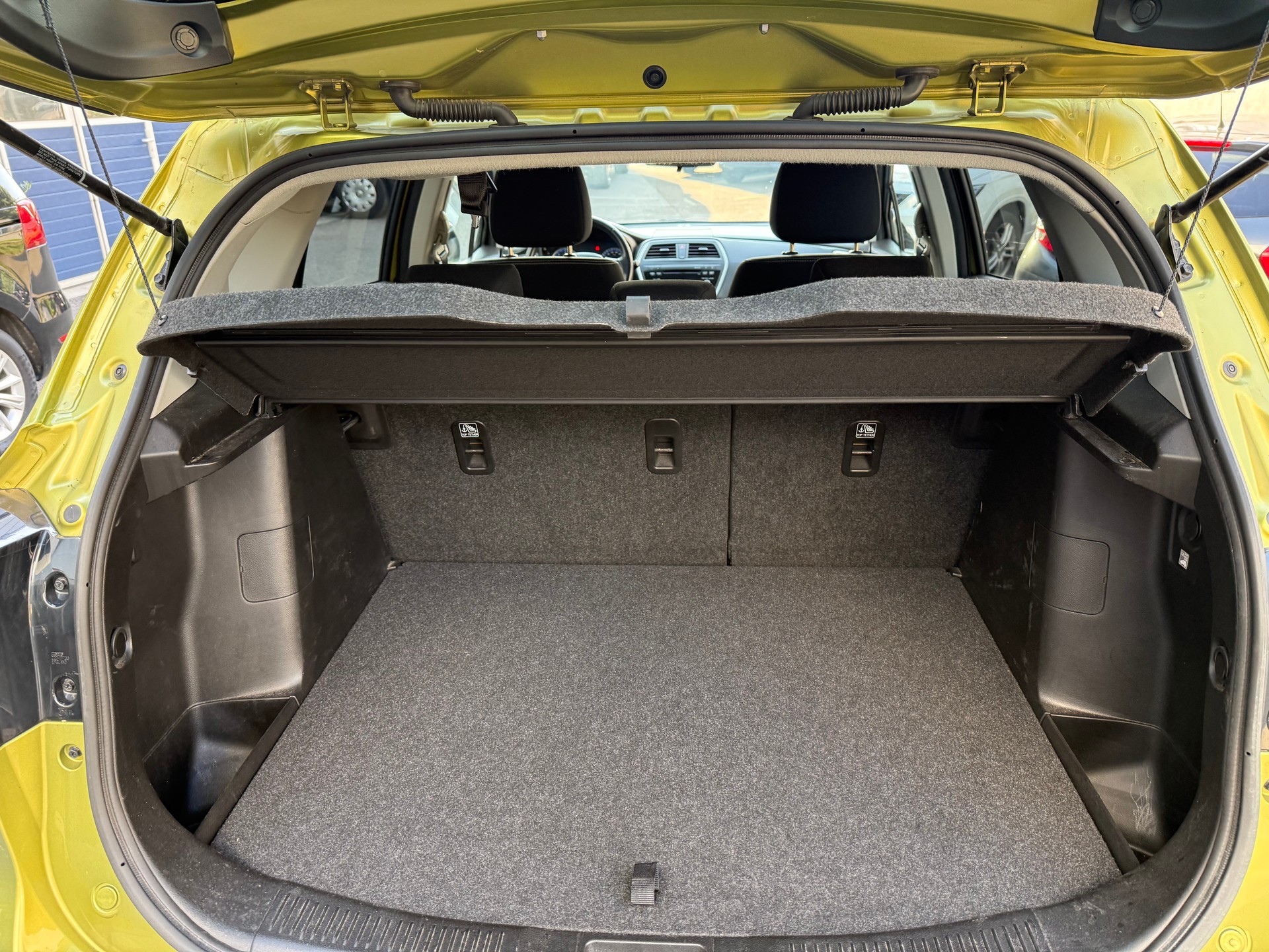 SUZUKI SX4 S-Cross 1.6 TD PizSulai 4WD TCSS-image-11