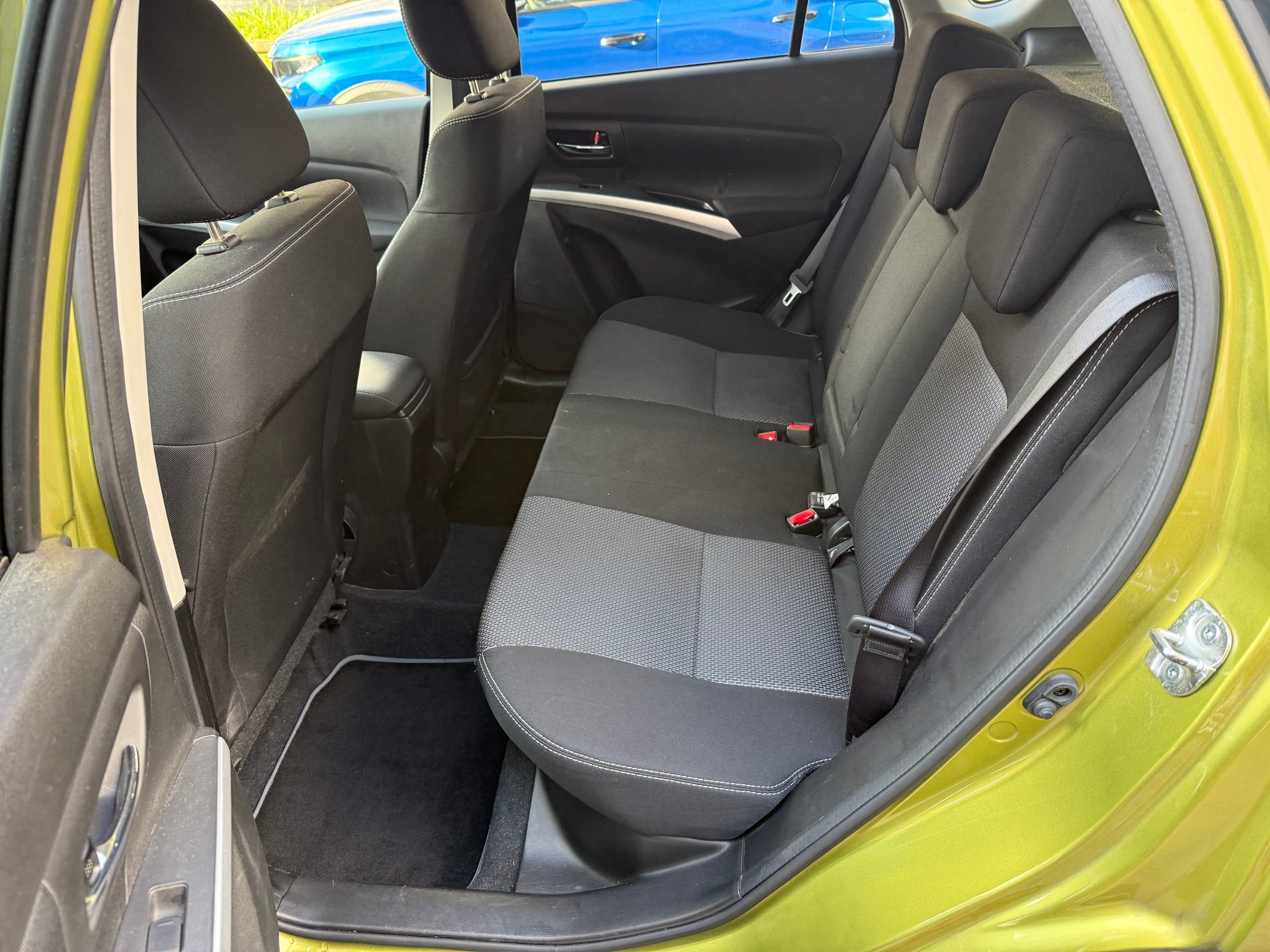SUZUKI SX4 S-Cross 1.6 TD PizSulai 4WD TCSS-image-9