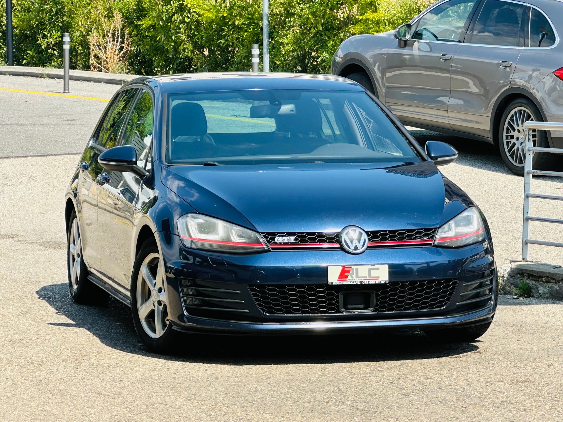 VW Golf 2.0 TSI GTI-image-2