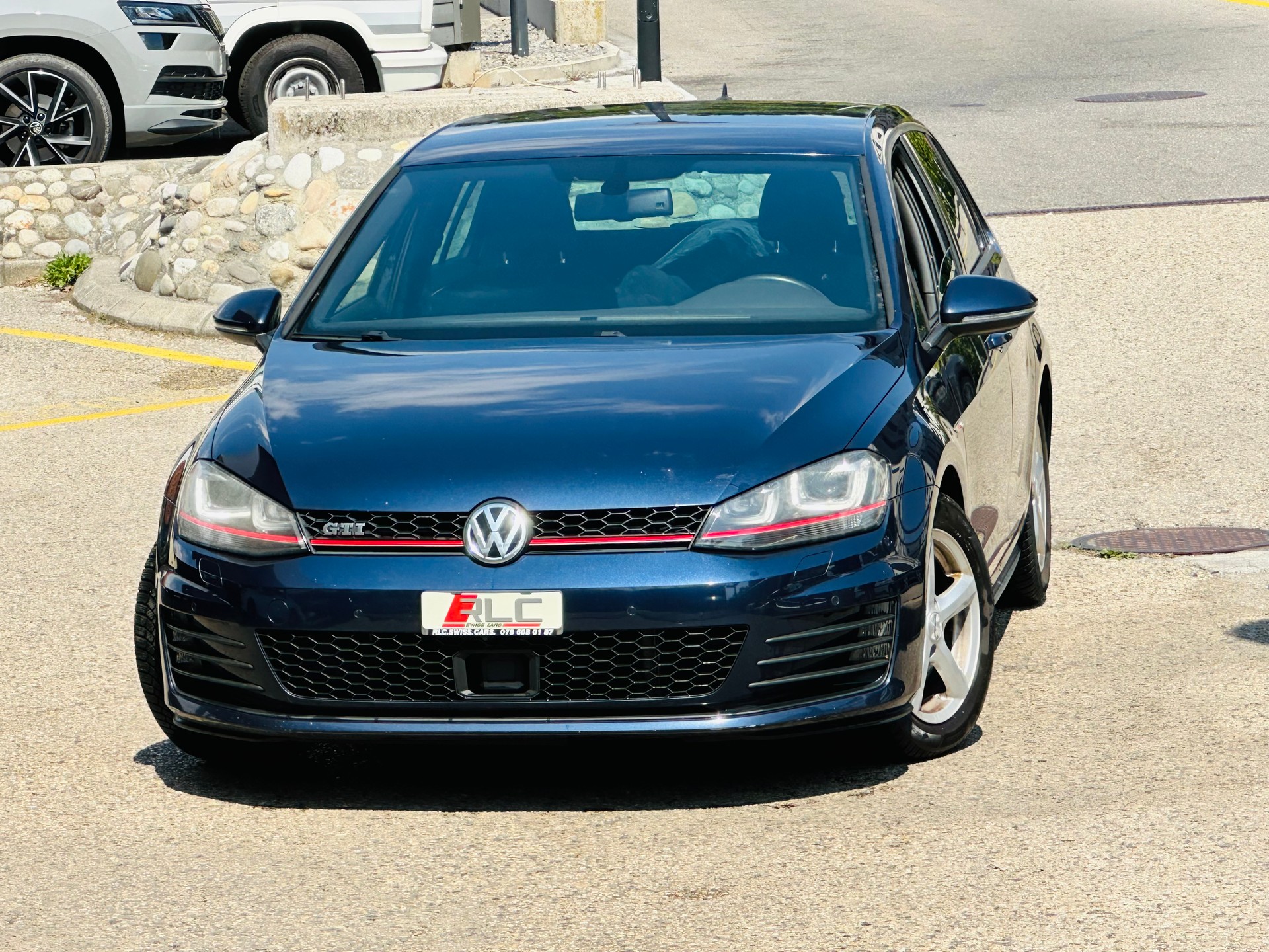 VW Golf 2.0 TSI GTI-image-1