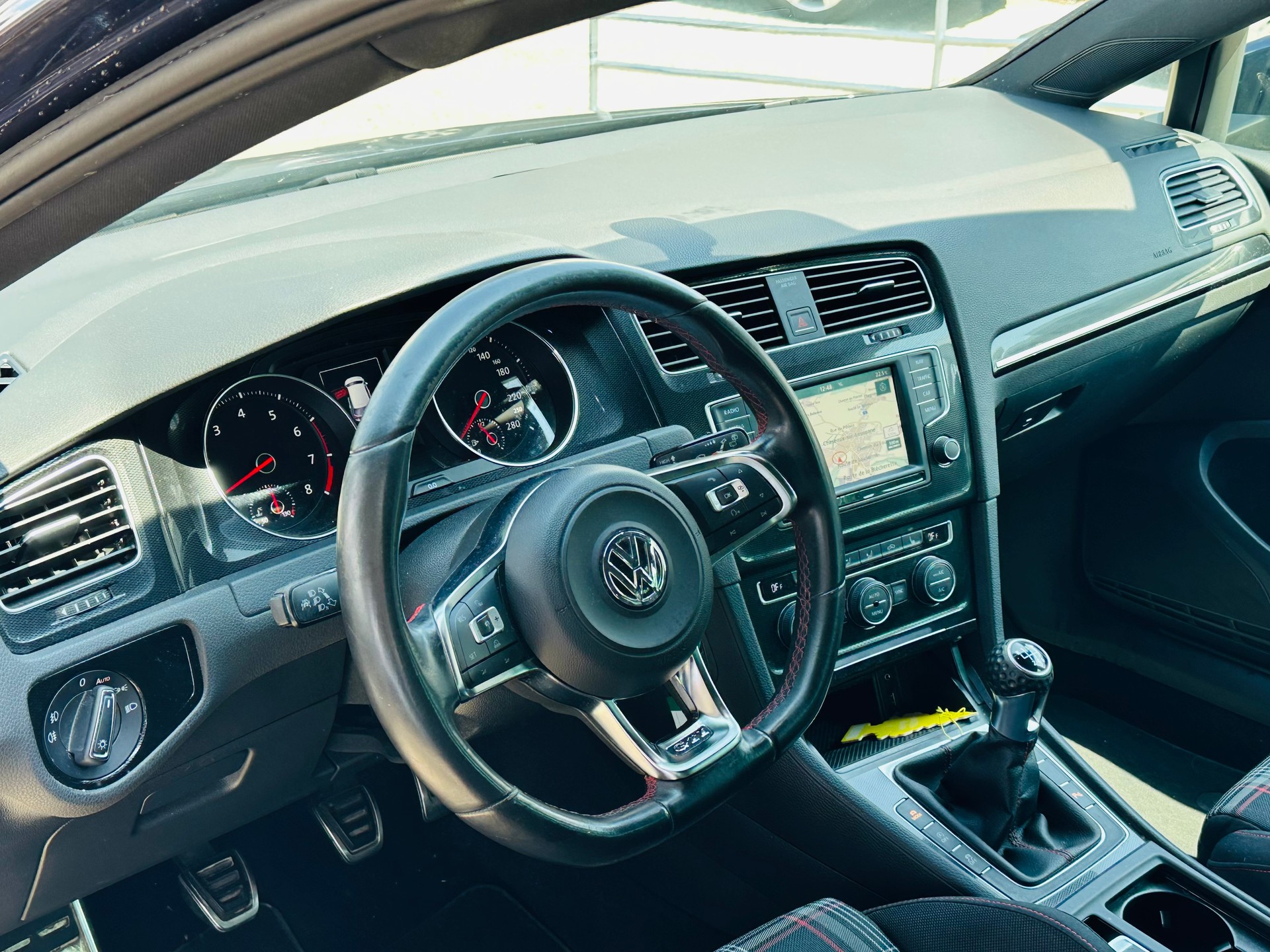 VW Golf 2.0 TSI GTI-image-9
