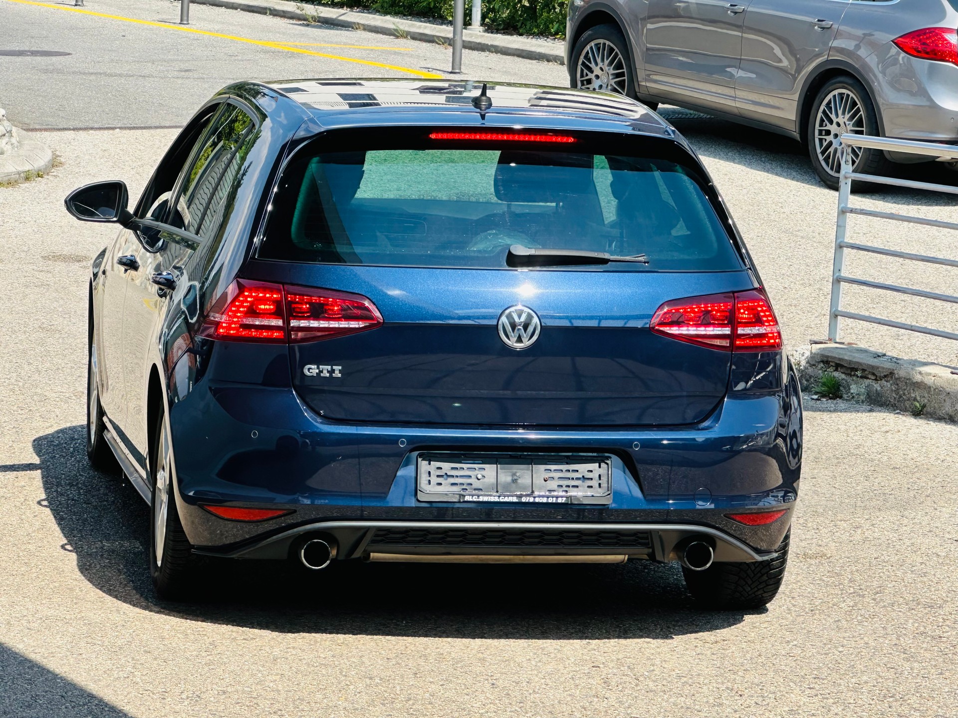 VW Golf 2.0 TSI GTI-image-7