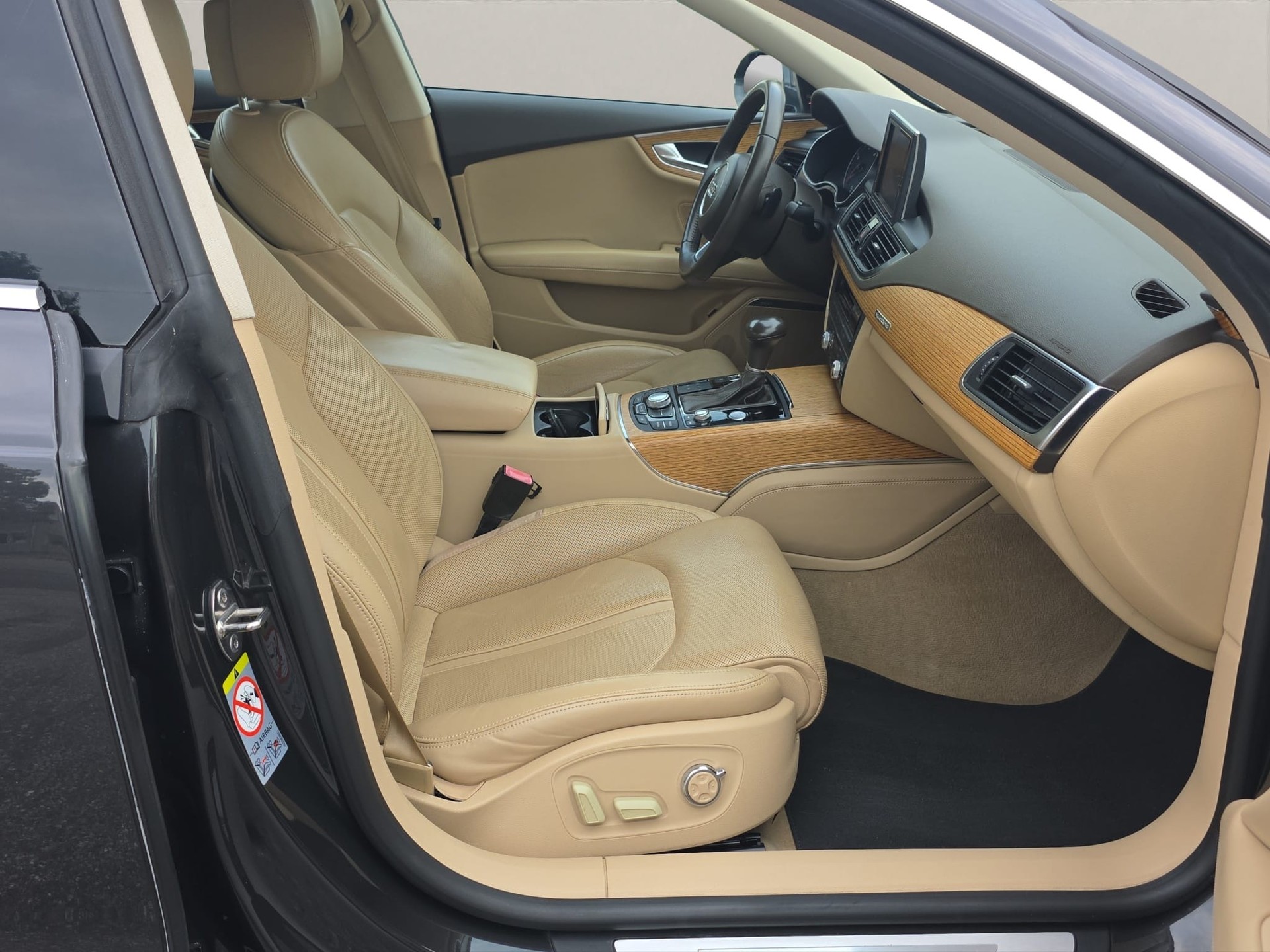 AUDI A7 Sportback 3.0 TDI quattro S-tronic **S-LINE**-image-13