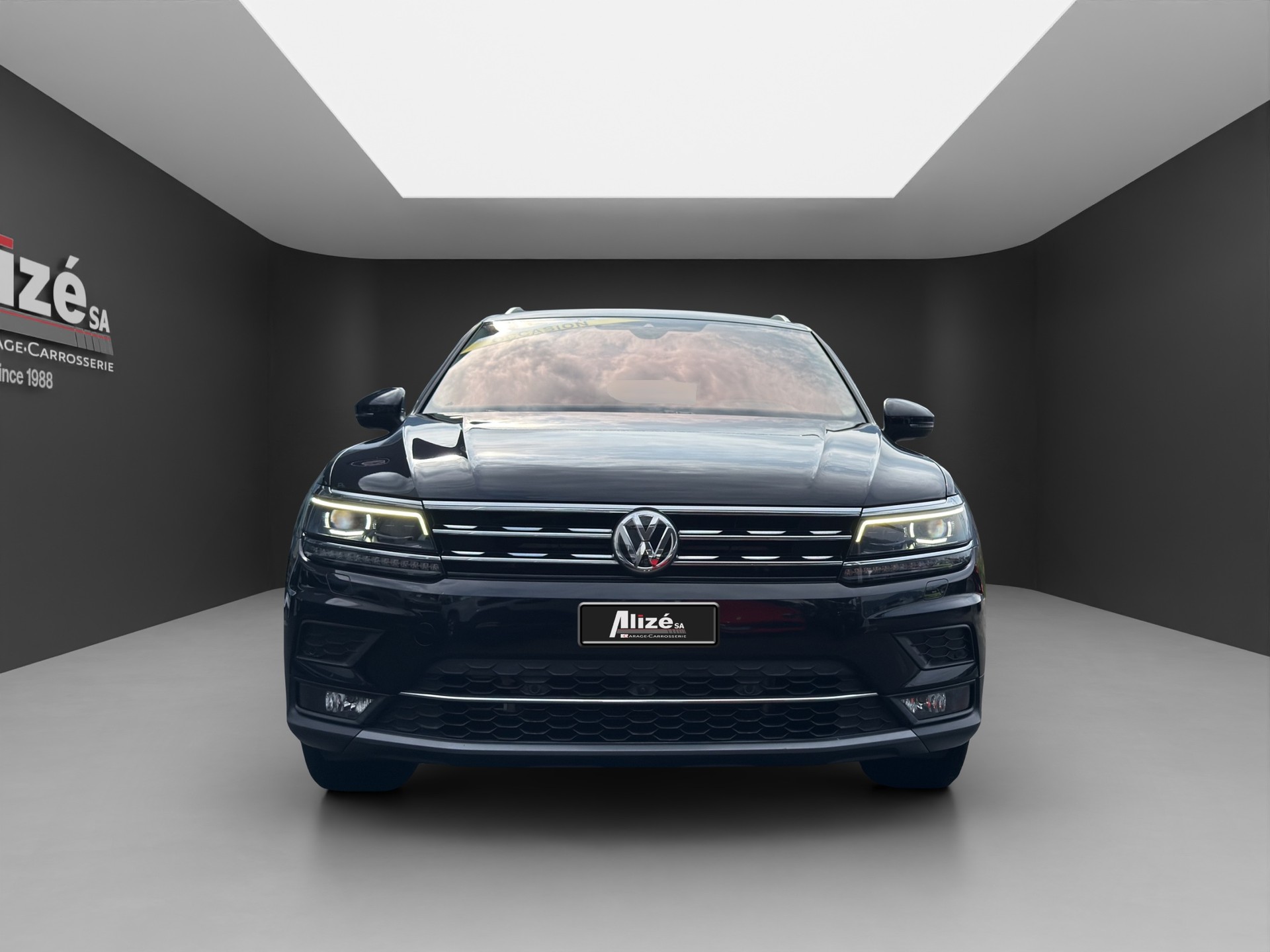 VW Tiguan 2.0 TDI SCR Highline 4Motion DSG-image-1