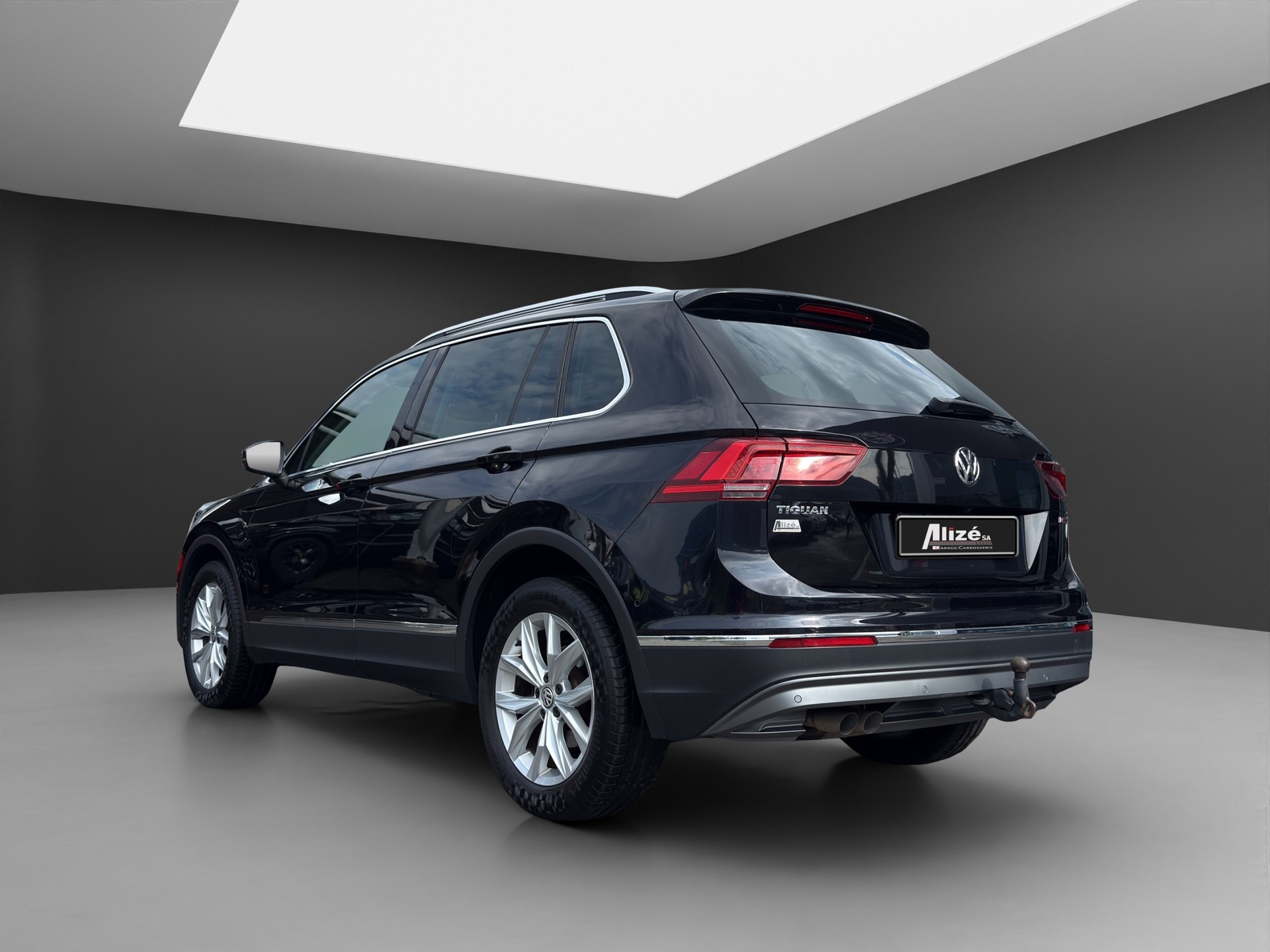 VW Tiguan 2.0 TDI SCR Highline 4Motion DSG-image-4