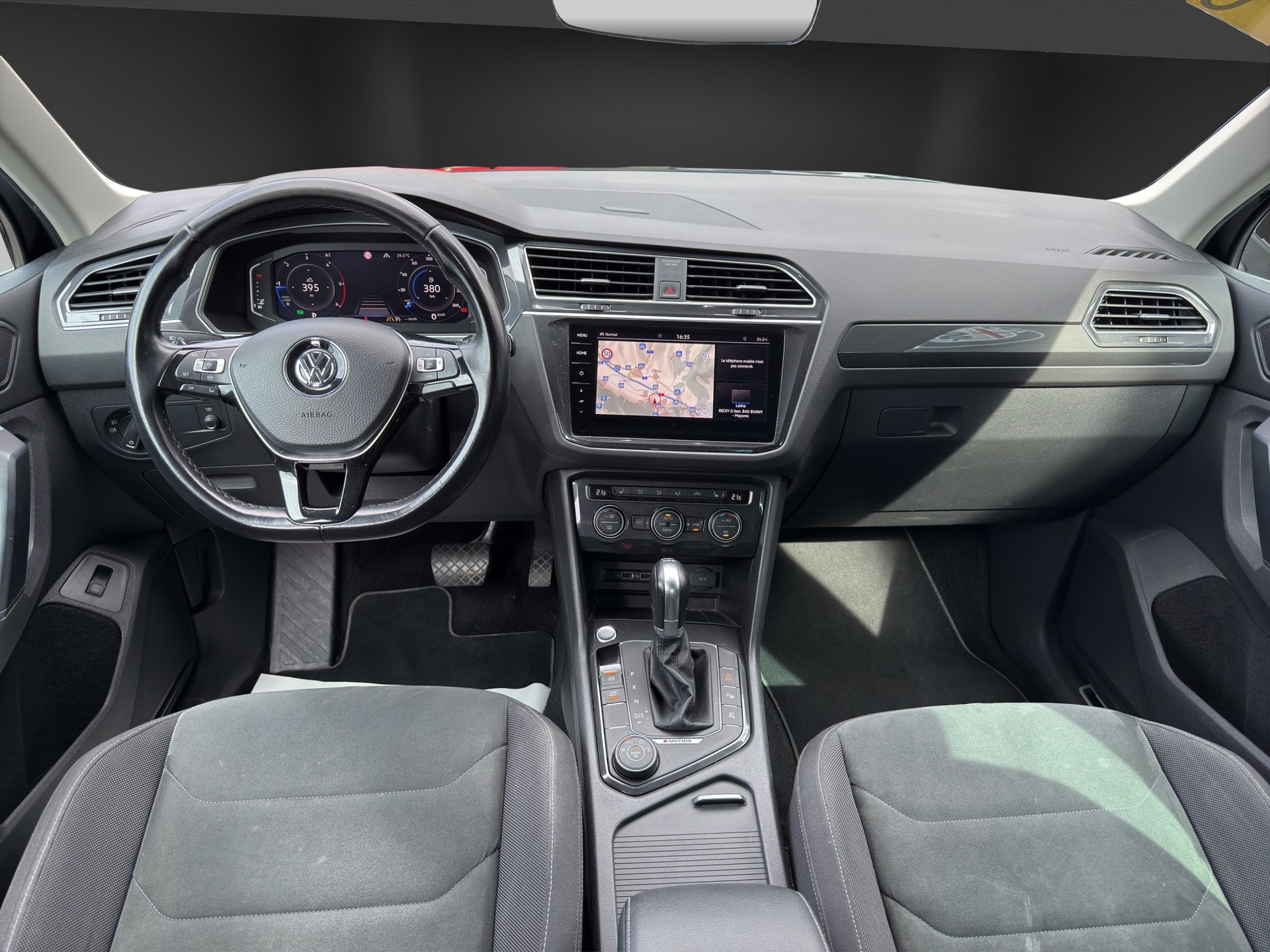 VW Tiguan 2.0 TDI SCR Highline 4Motion DSG-image-9