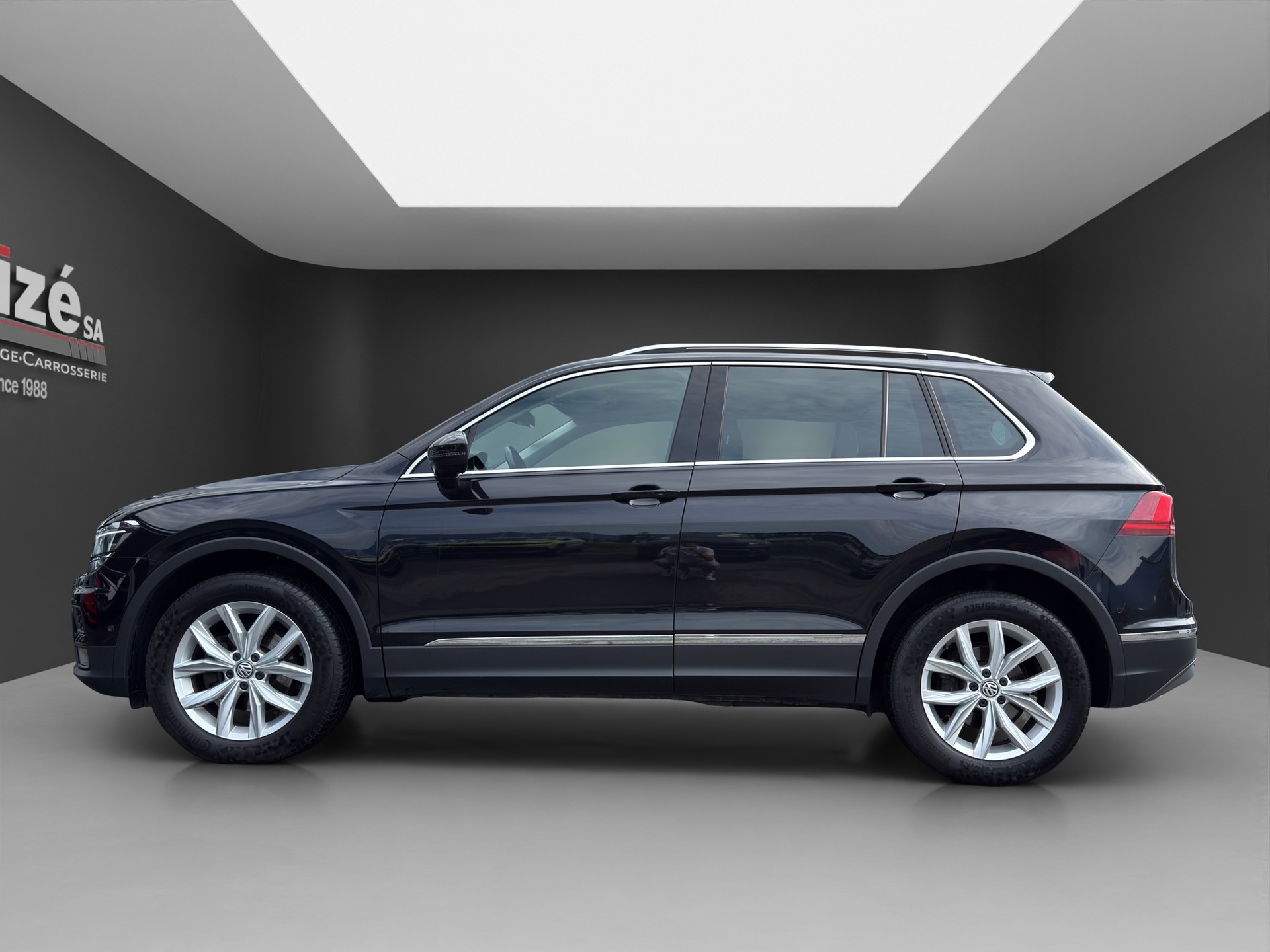 VW Tiguan 2.0 TDI SCR Highline 4Motion DSG-image-3