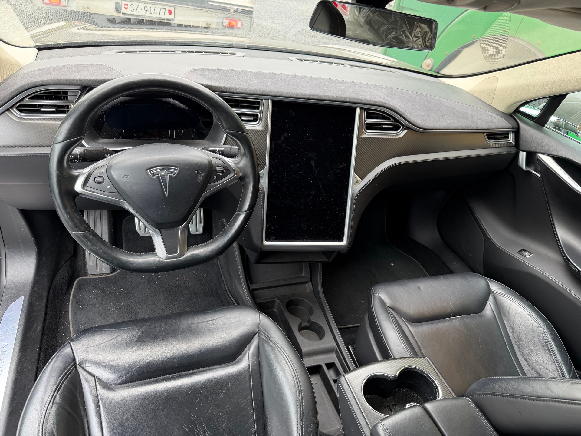 TESLA Model S 85 D Performance-image-9