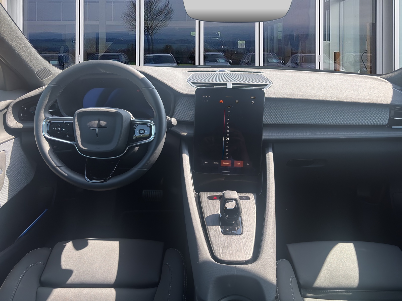 POLESTAR 2 Long Range Dual Motor-image-9