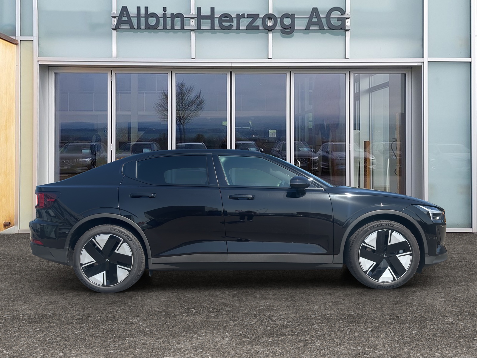 POLESTAR 2 Long Range Dual Motor-image-4