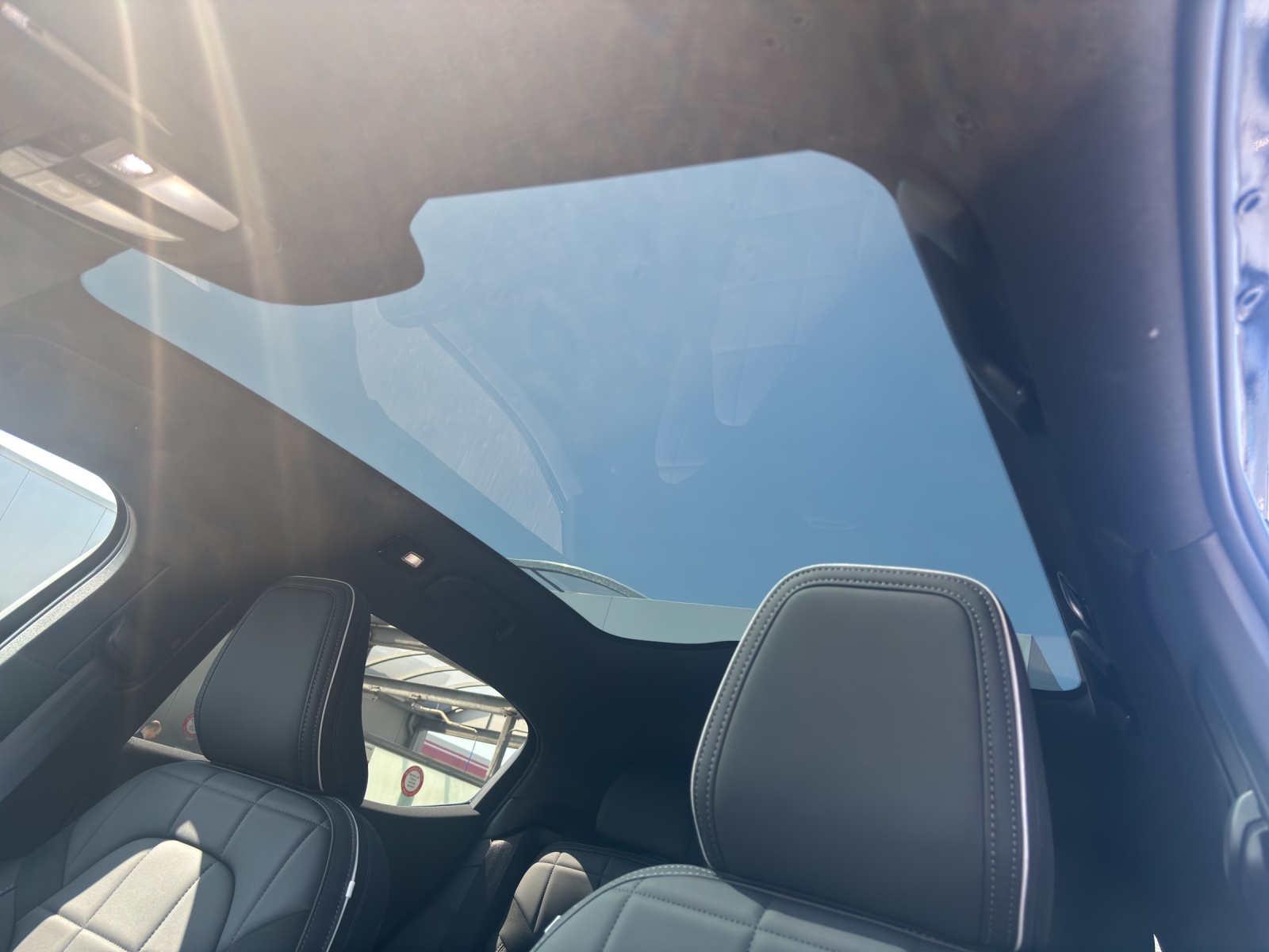 POLESTAR 2 Long Range Dual Motor-image-15