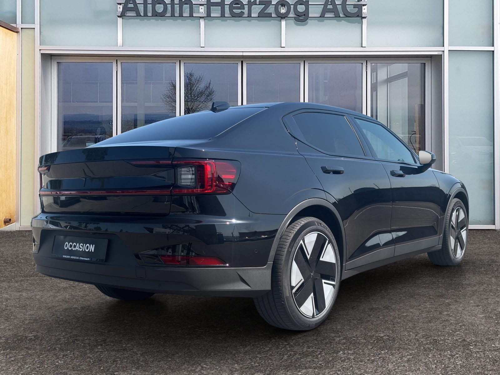 POLESTAR 2 Long Range Dual Motor-showroom-element-3