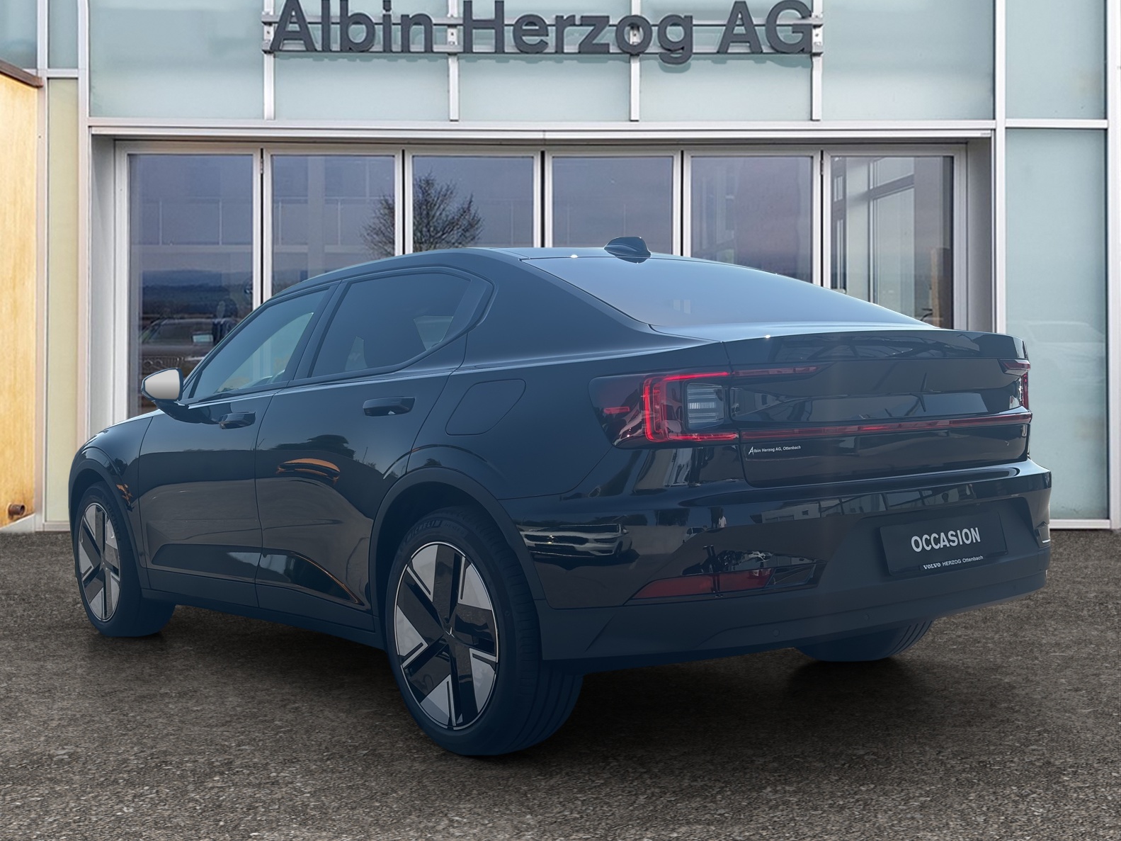 POLESTAR 2 Long Range Dual Motor-showroom-element-2