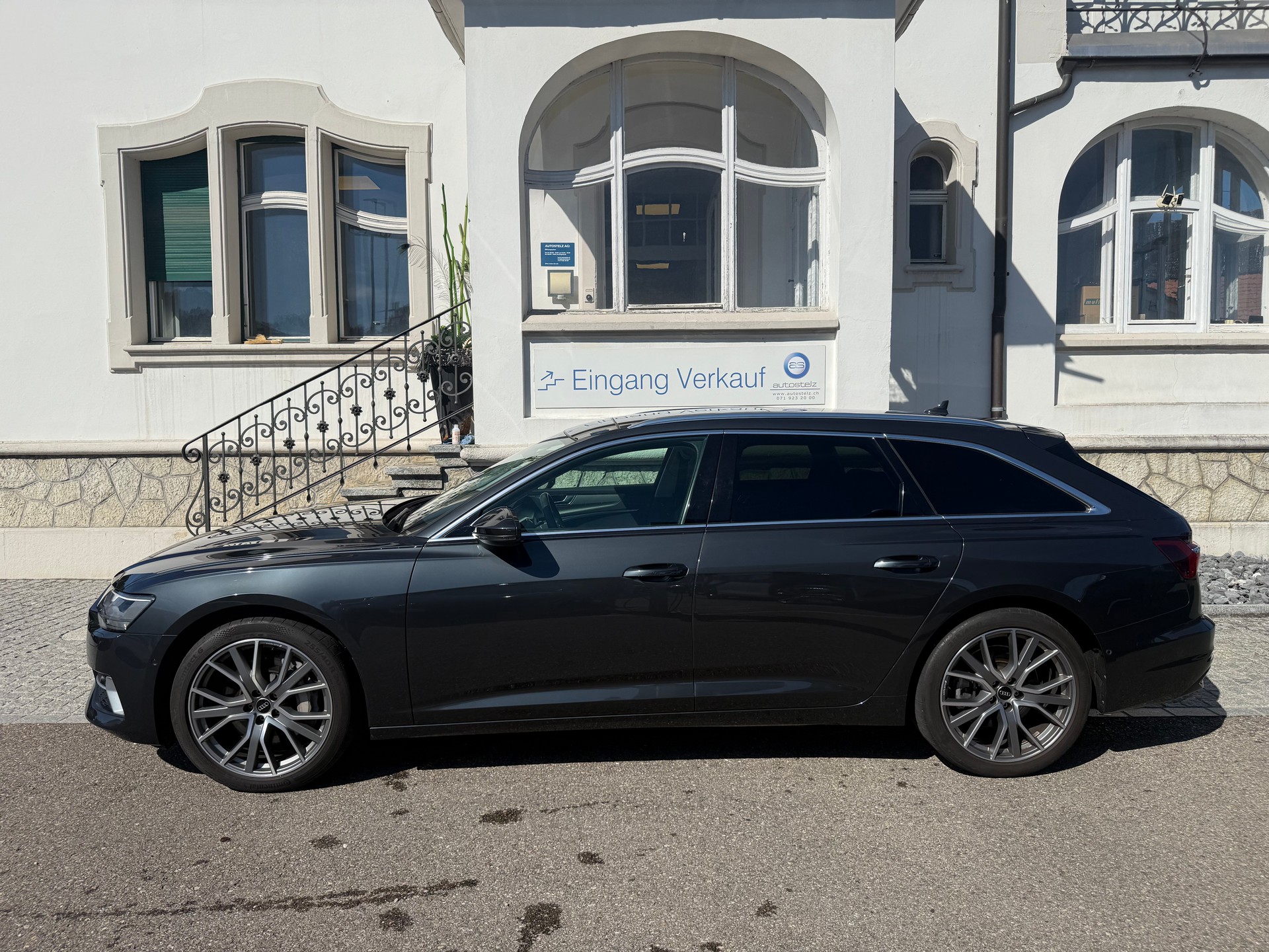 AUDI A6 Avant 3.0 55 TFSI Sport quattro S-Tronic-showroom-element-3
