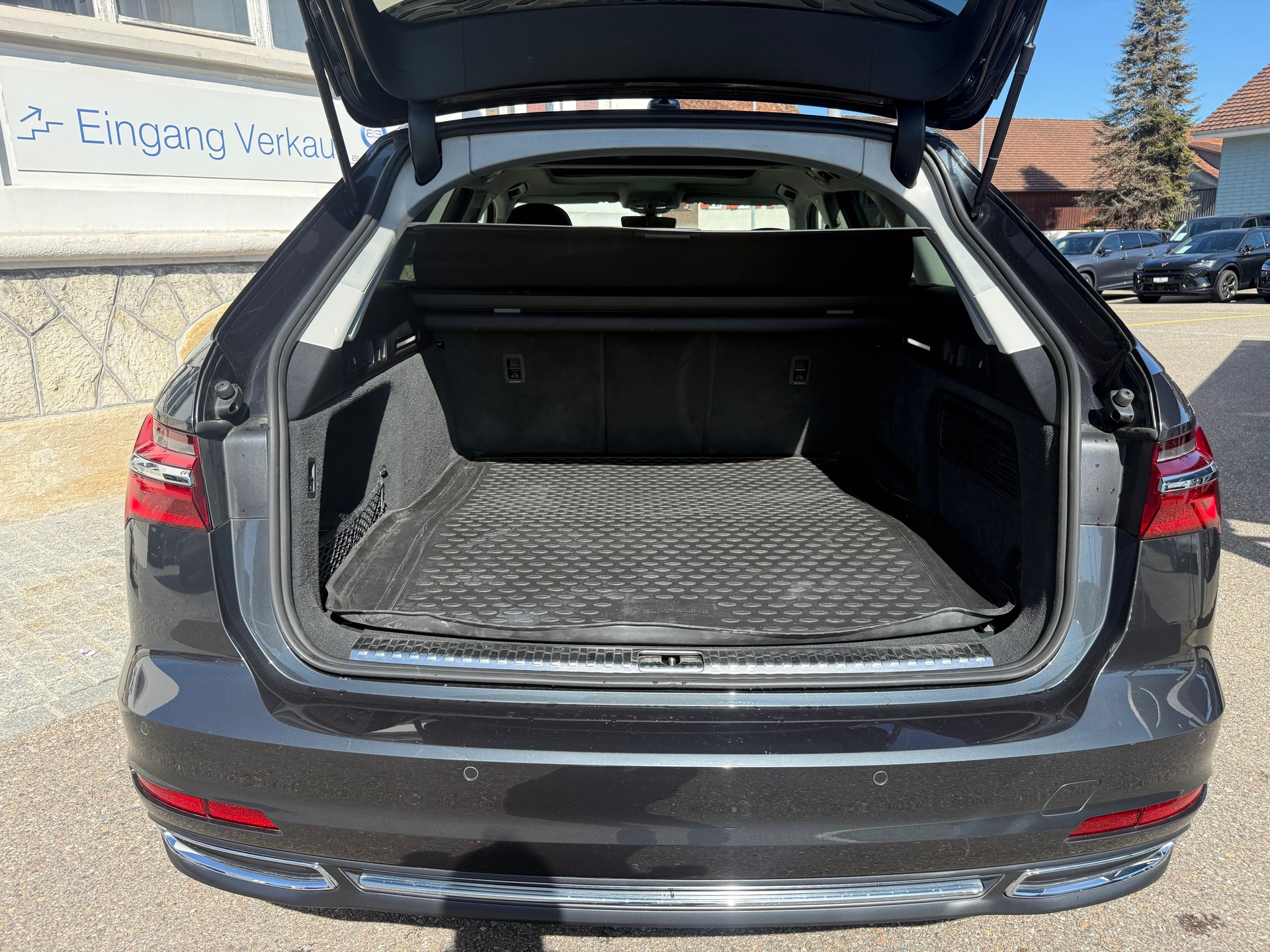 AUDI A6 Avant 3.0 55 TFSI Sport quattro S-Tronic-image-7
