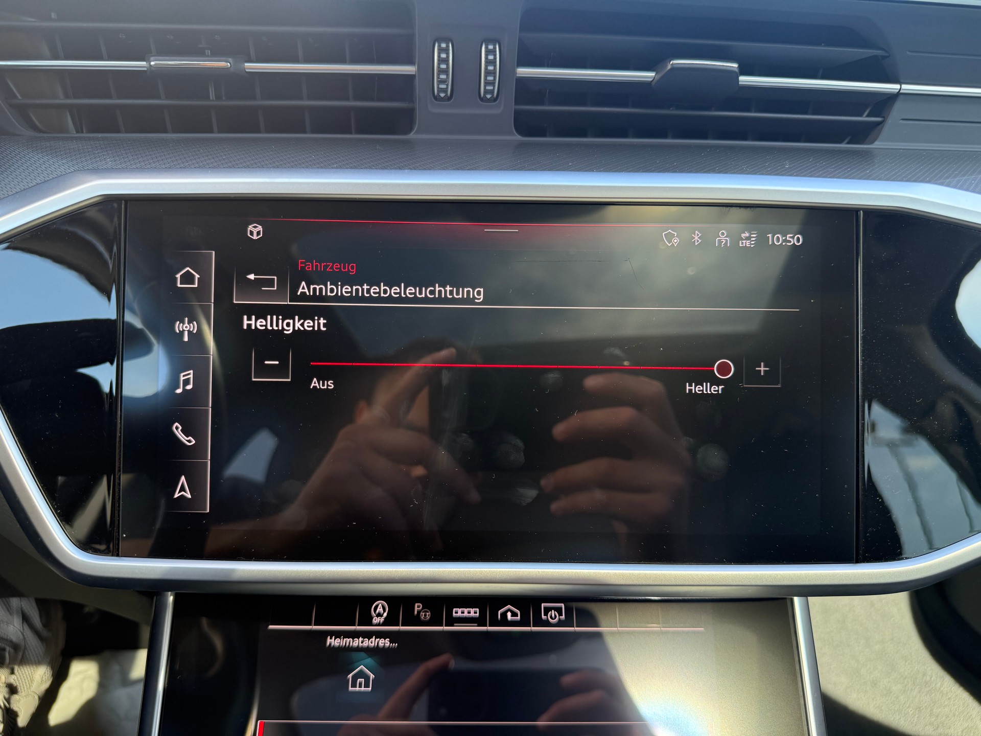 AUDI A6 Avant 3.0 55 TFSI Sport quattro S-Tronic-image-19