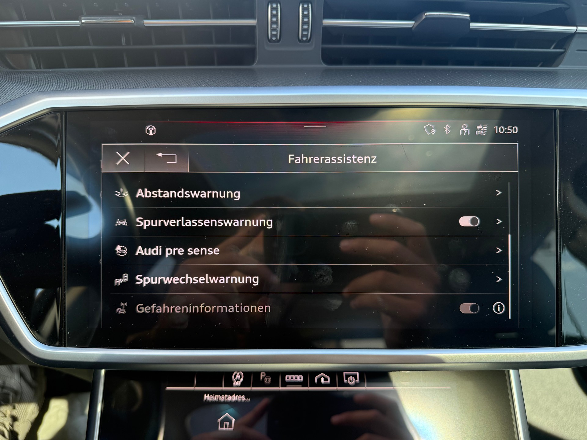 AUDI A6 Avant 3.0 55 TFSI Sport quattro S-Tronic-image-21