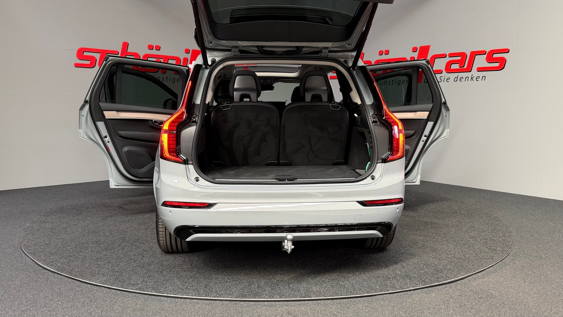 VOLVO XC90 T8 eAWD PluginHybrid Plus Dark Geartronic-image-5