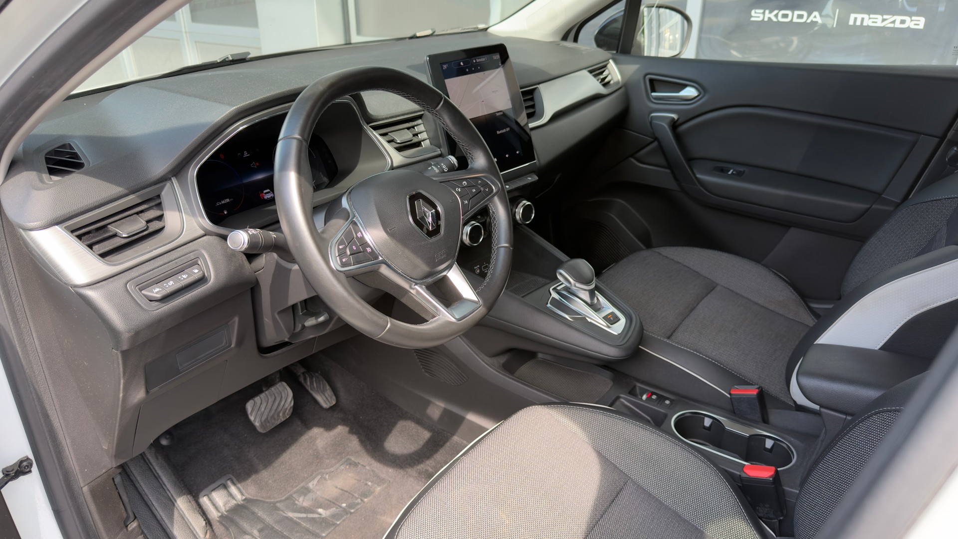 RENAULT Captur 1.6 E-Tech Plug-in Edition One-image-10