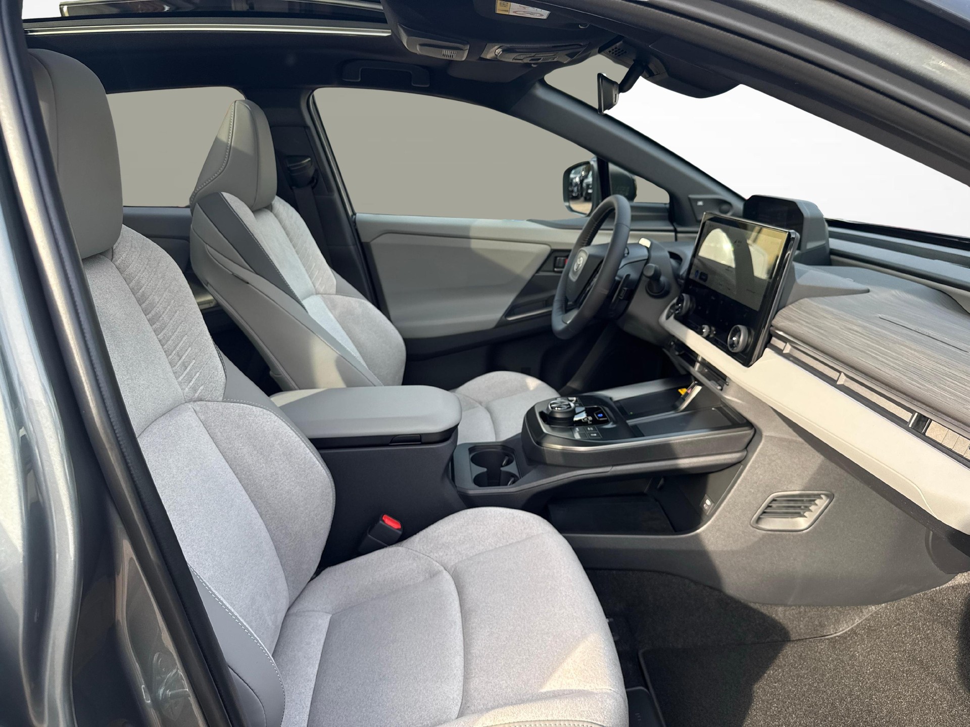 TOYOTA C-HR+ Premium AWD-image-10