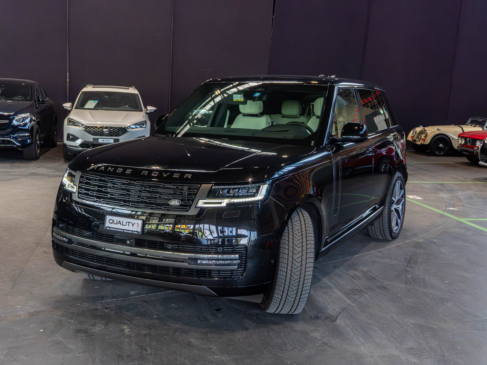 LAND ROVER Range Rover P550e Si6 PHEV HSE Automatic-image-4