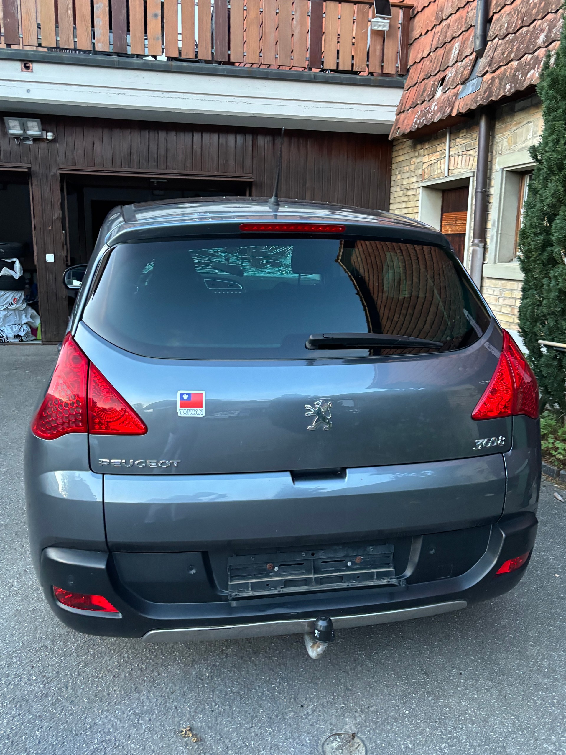 PEUGEOT 3008 1.6 16V T Sport Pack Tiptronic-image-4