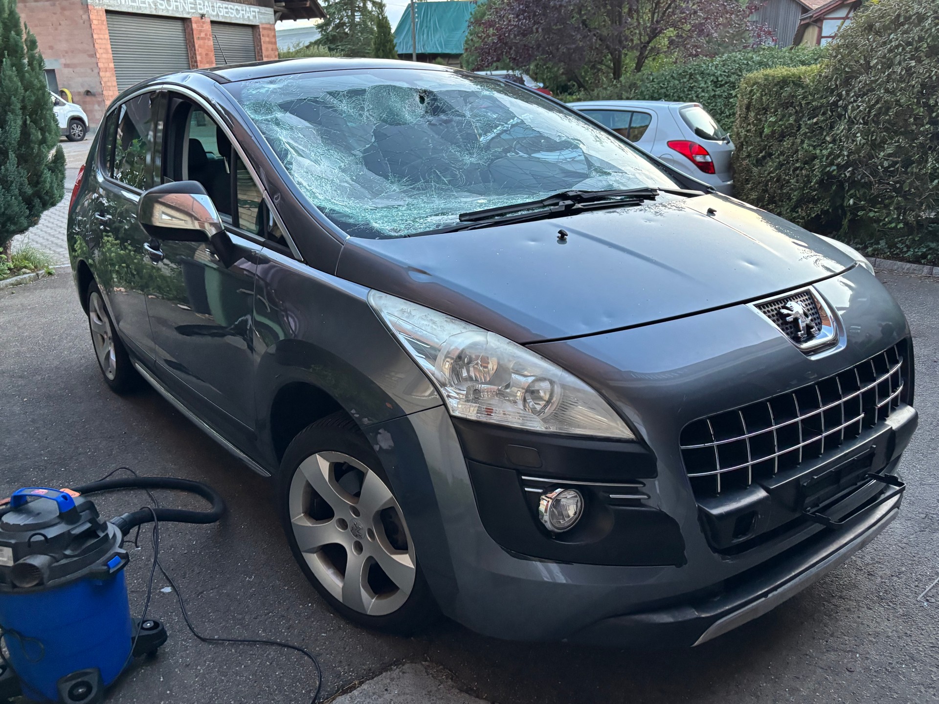 PEUGEOT 3008 1.6 16V T Sport Pack Tiptronic-image-0