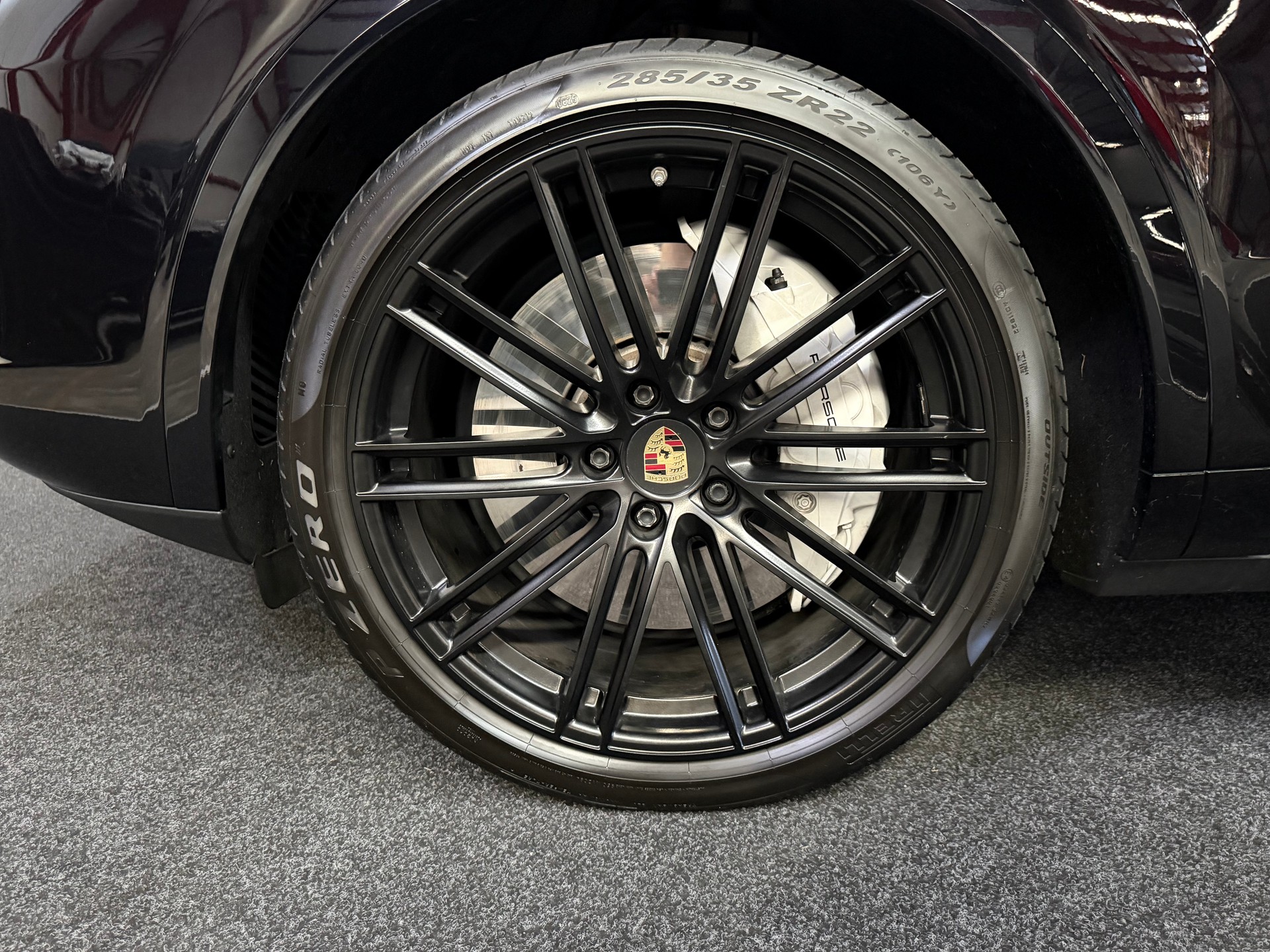PORSCHE Cayenne Turbo Coupé inkl. Approved-image-11