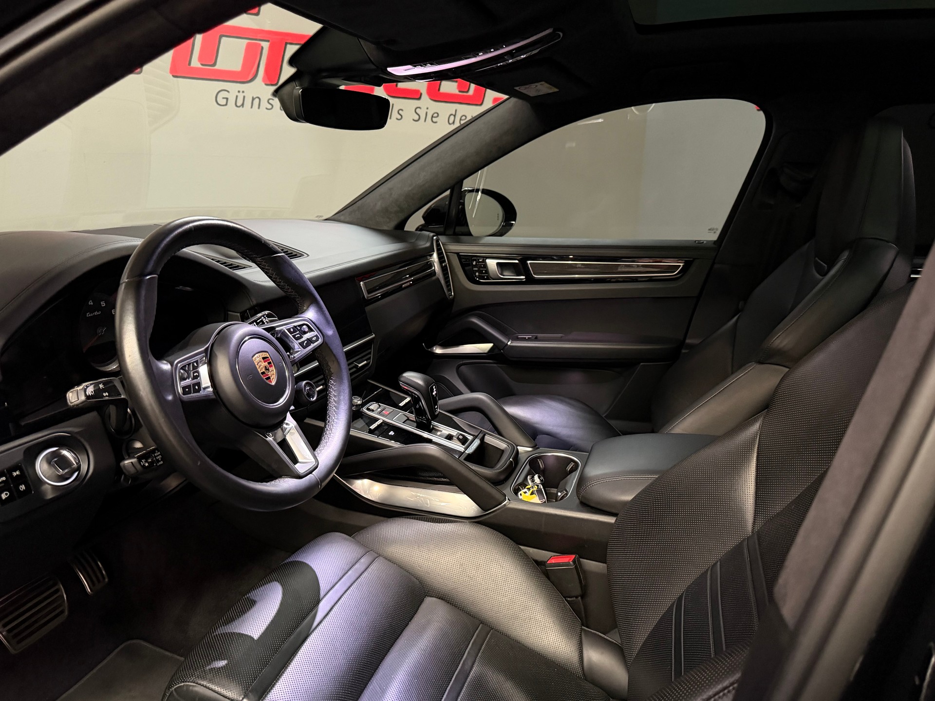 PORSCHE Cayenne Turbo Coupé inkl. Approved-image-14