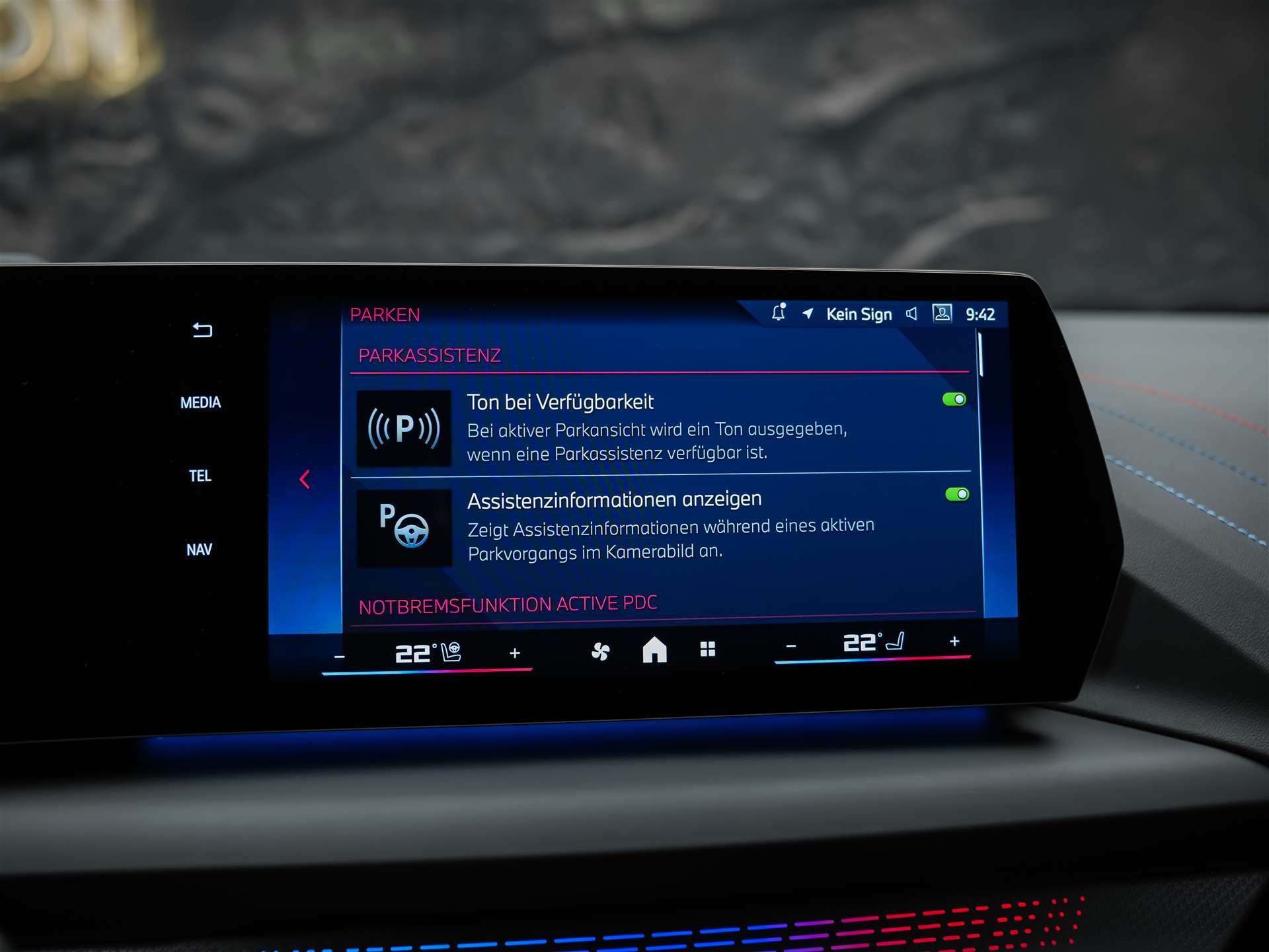 BMW M135i xDrive *Werksgarantie*Harman/Kardon*360° Kamera*-image-35