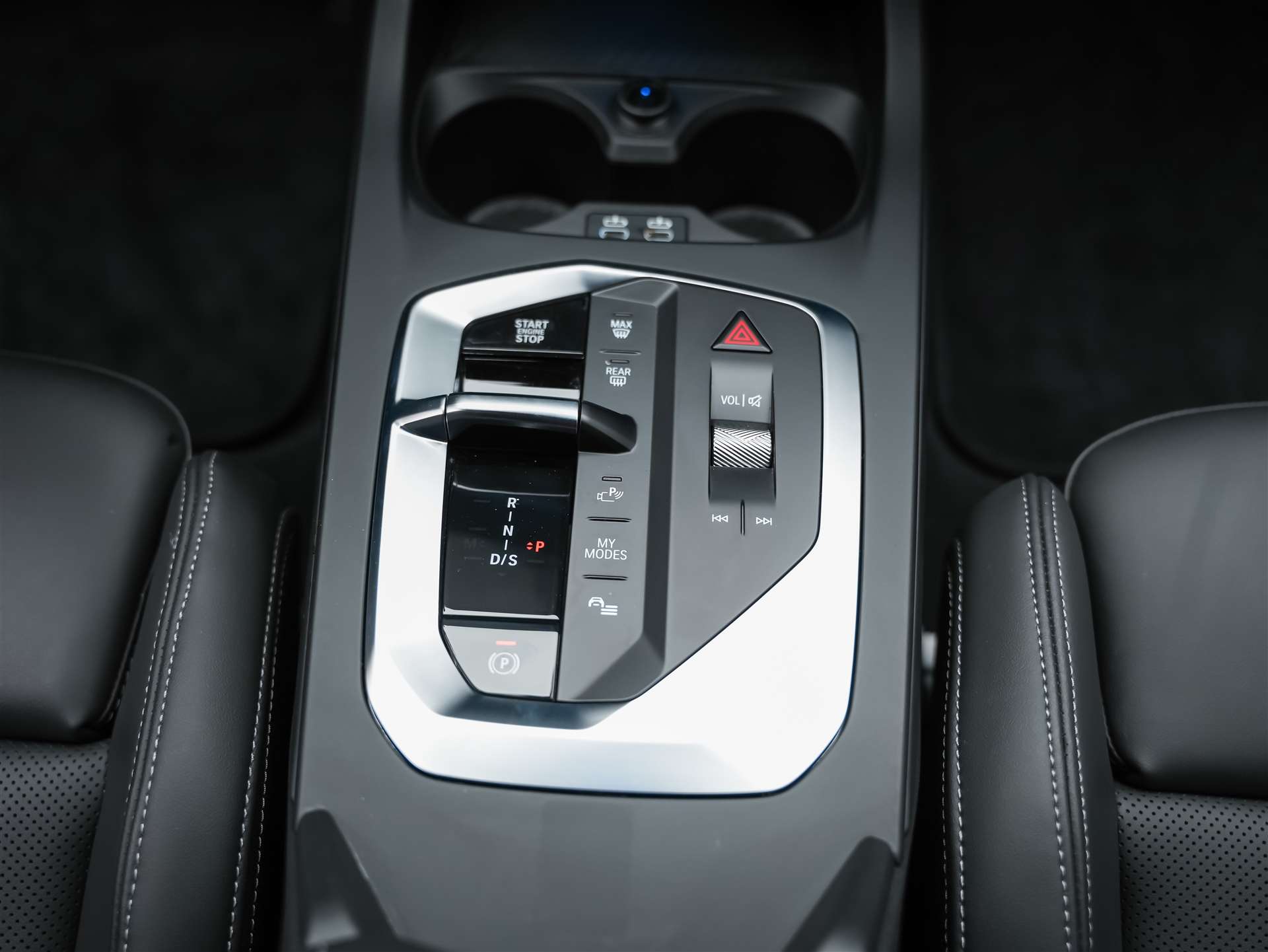 BMW M135i xDrive *Werksgarantie*Harman/Kardon*360° Kamera*-image-20