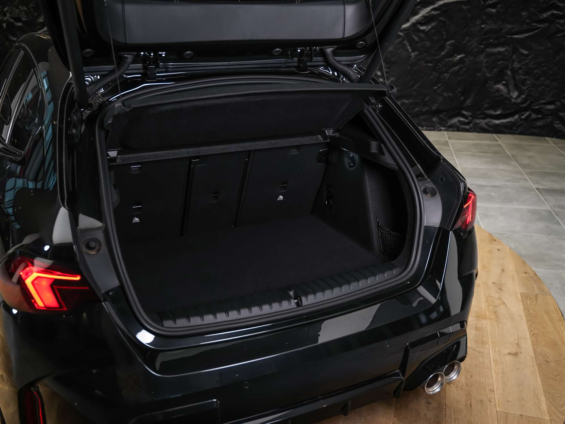 BMW M135i xDrive *Werksgarantie*Harman/Kardon*360° Kamera*-image-40