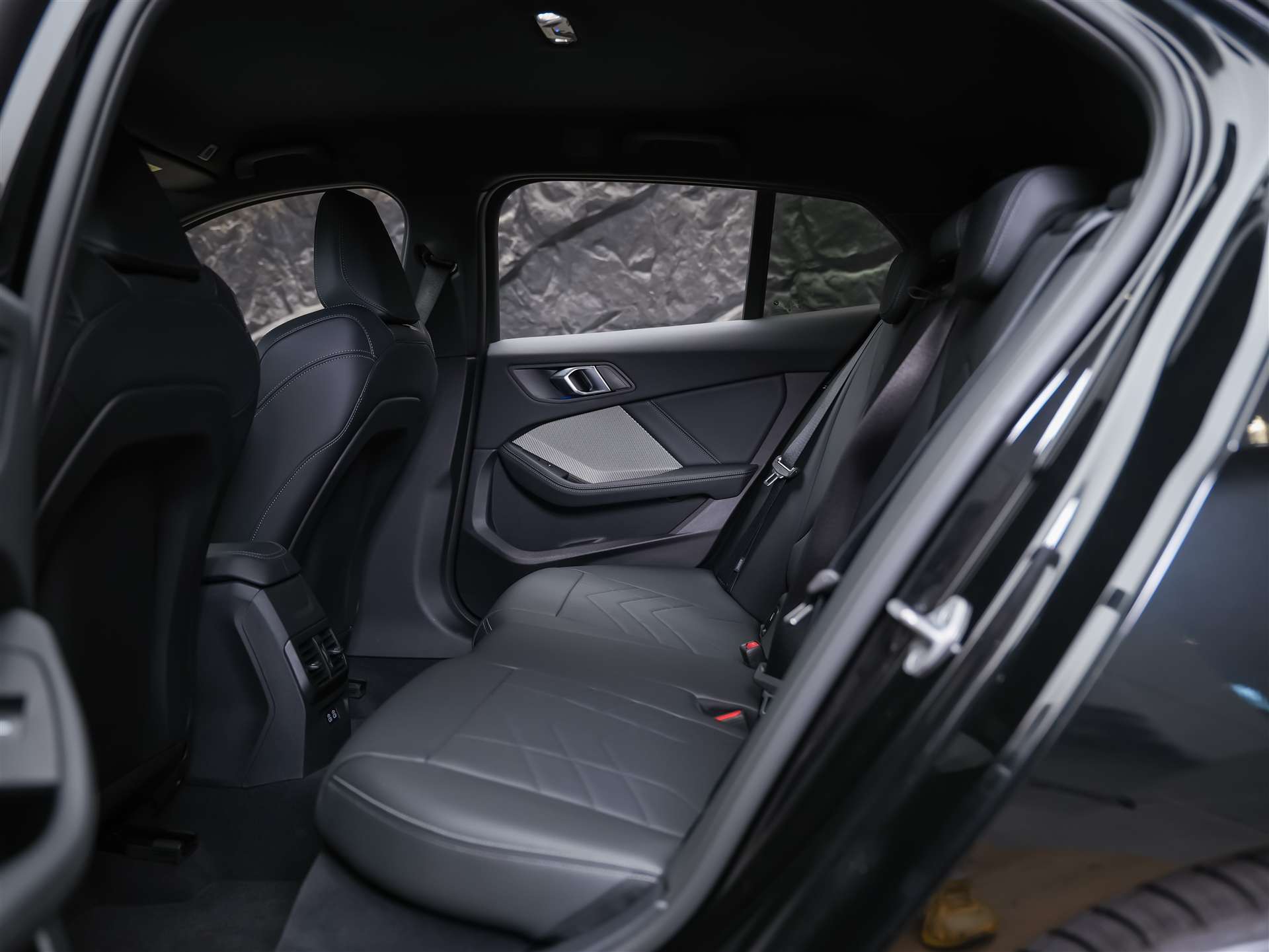 BMW M135i xDrive *Werksgarantie*Harman/Kardon*360° Kamera*-image-11