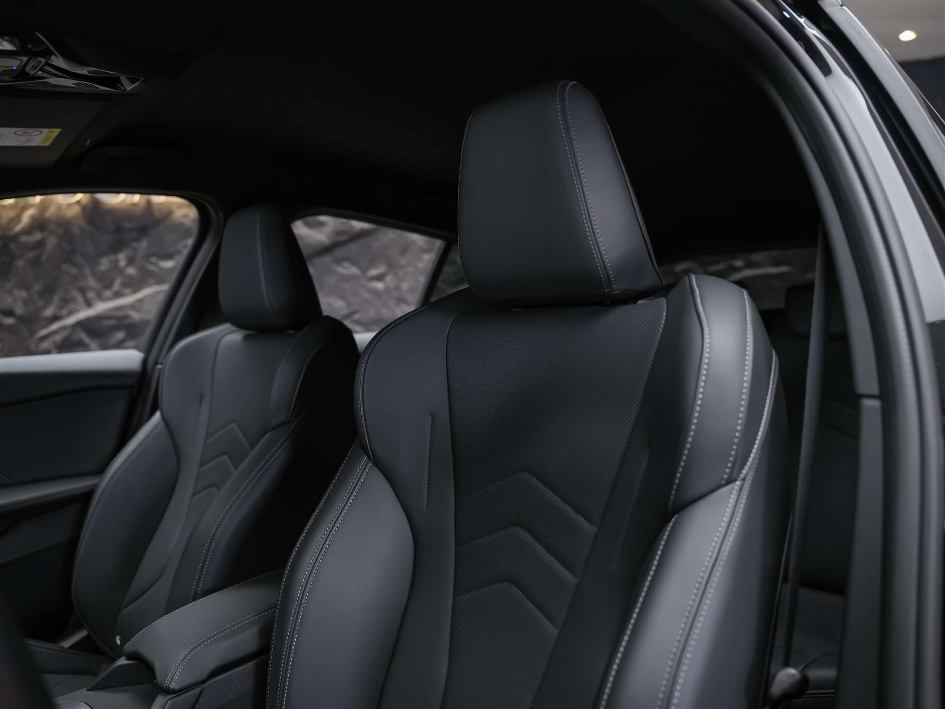 BMW M135i xDrive *Werksgarantie*Harman/Kardon*360° Kamera*-image-9
