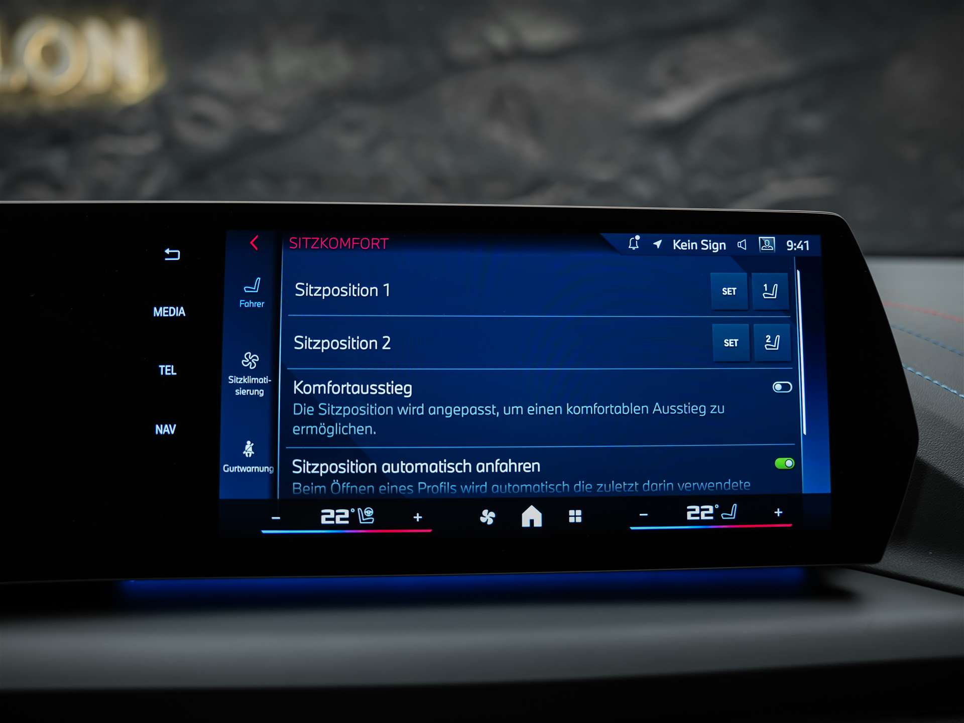 BMW M135i xDrive *Werksgarantie*Harman/Kardon*360° Kamera*-image-32