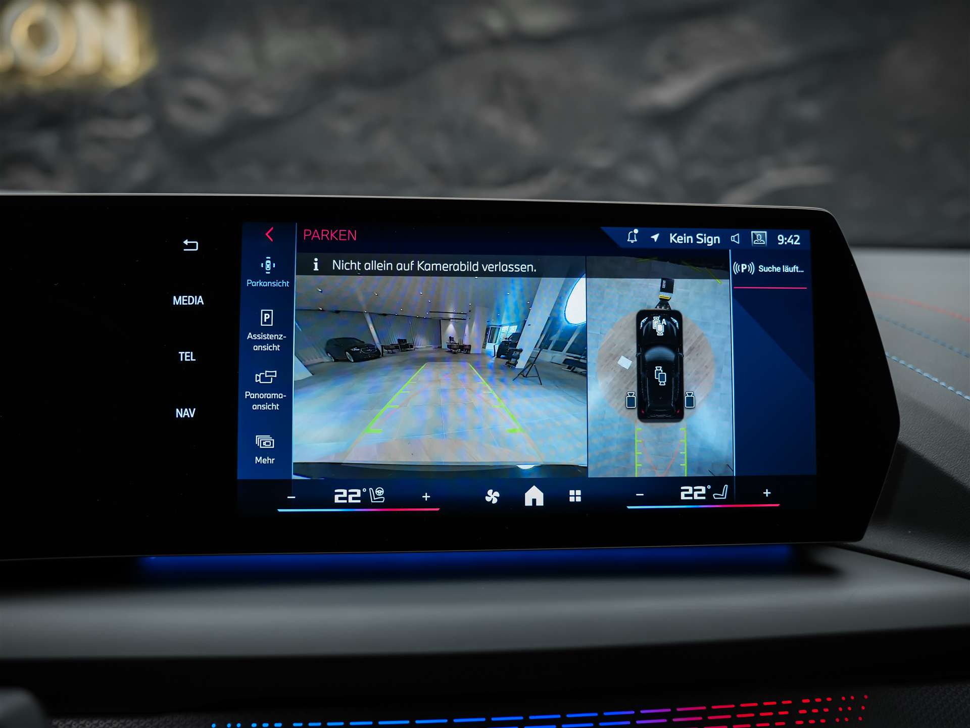 BMW M135i xDrive *Werksgarantie*Harman/Kardon*360° Kamera*-image-39