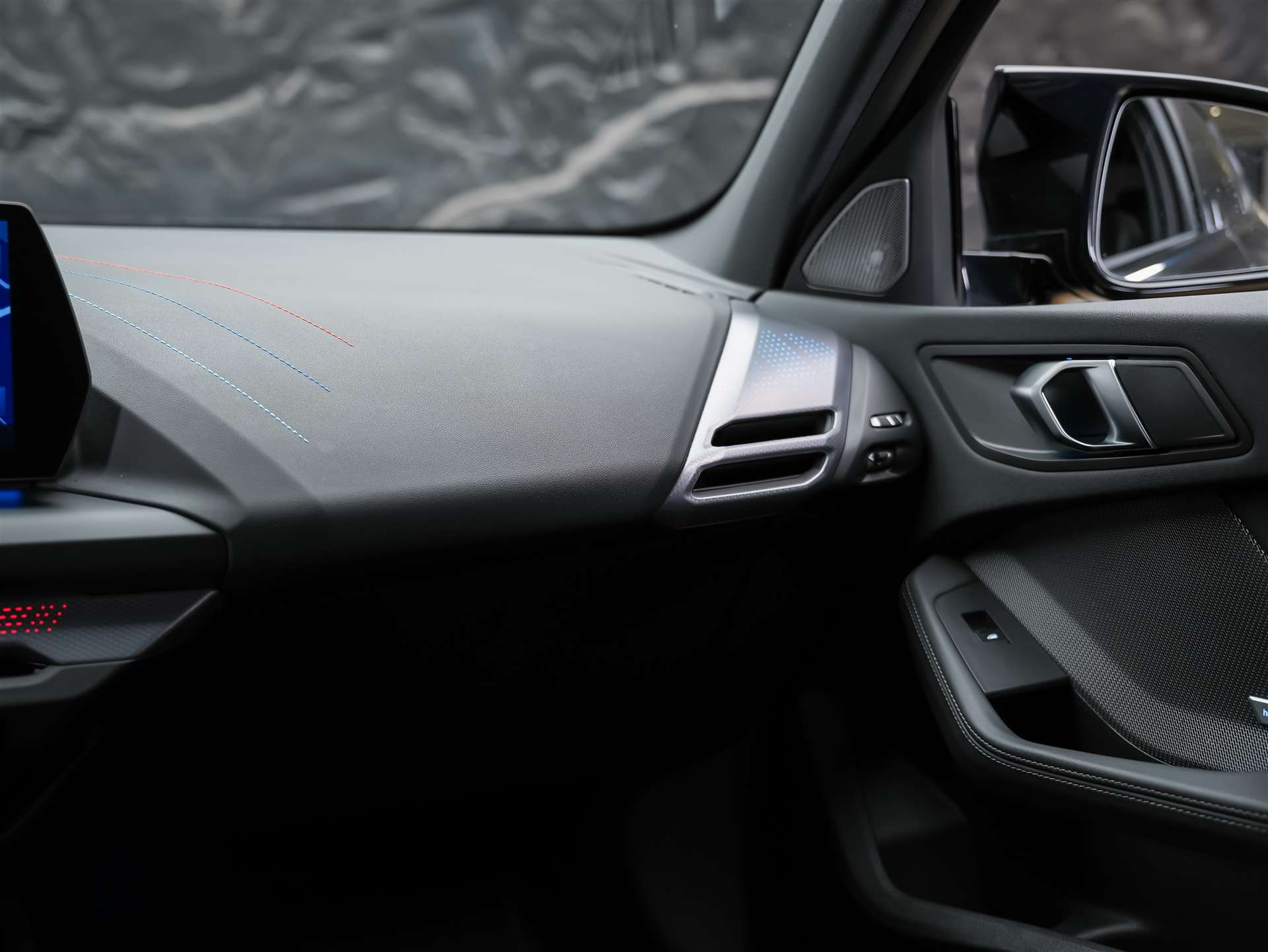 BMW M135i xDrive *Werksgarantie*Harman/Kardon*360° Kamera*-image-19