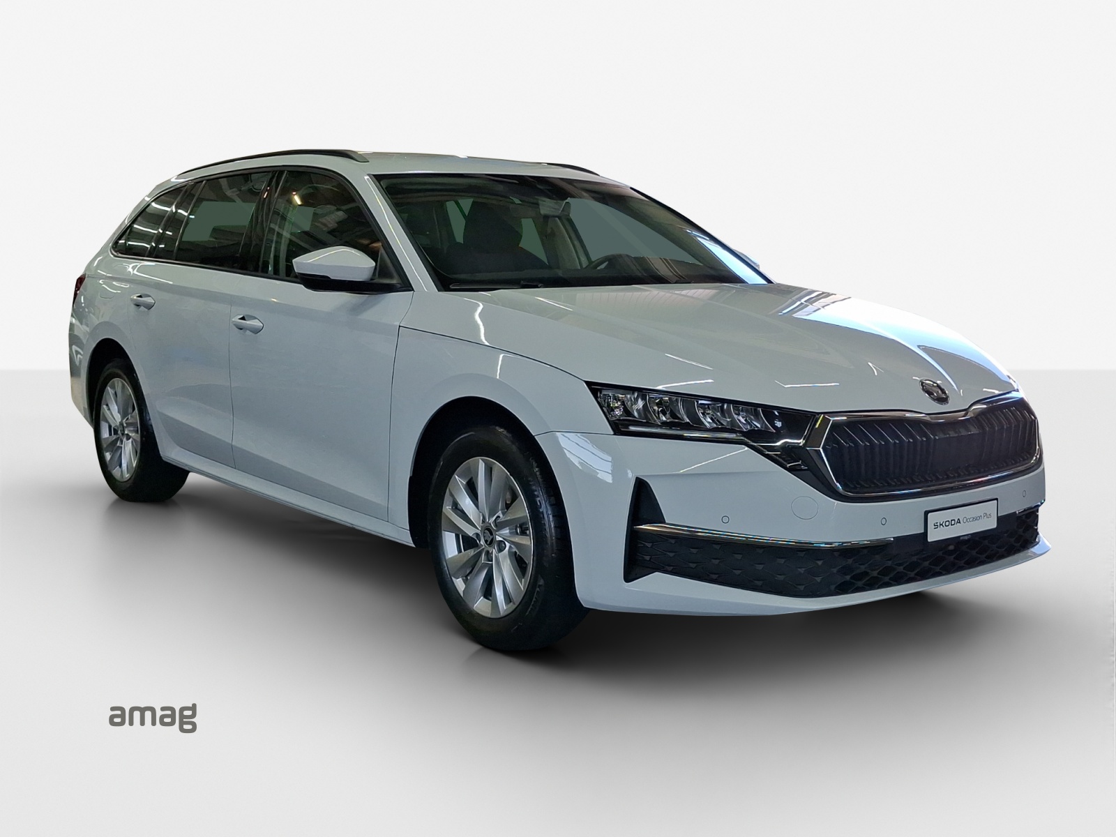 SKODA Octavia Combi 1.5 TSI mHEV DSG Dynamic-image-5