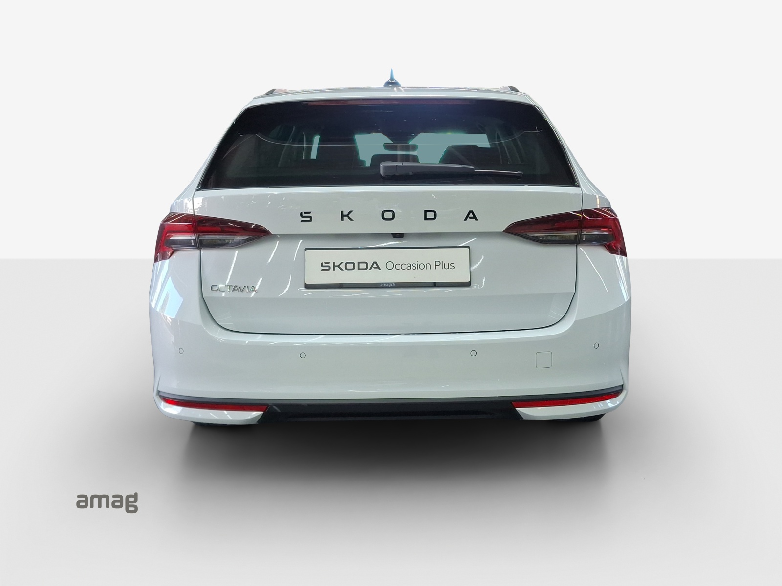 SKODA Octavia Combi 1.5 TSI mHEV DSG Dynamic-image-3