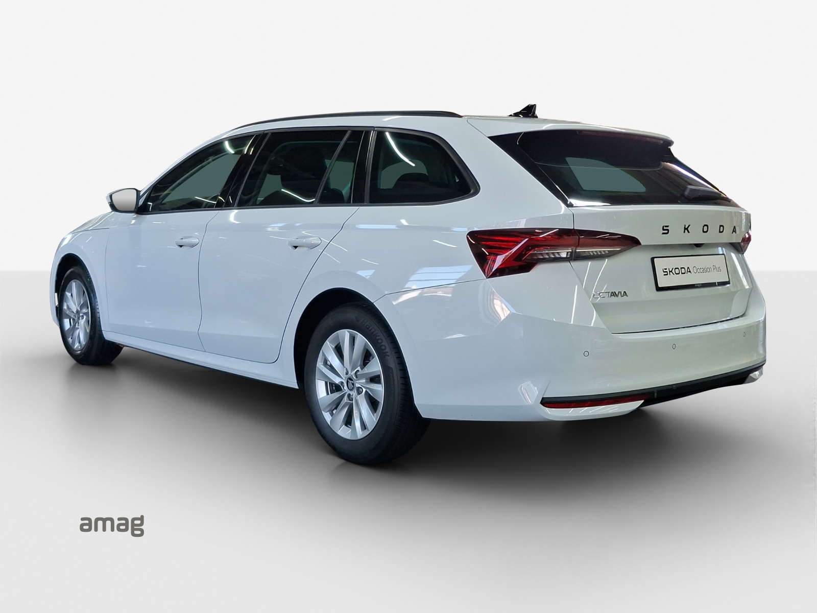 SKODA Octavia Combi 1.5 TSI mHEV DSG Dynamic-image-2
