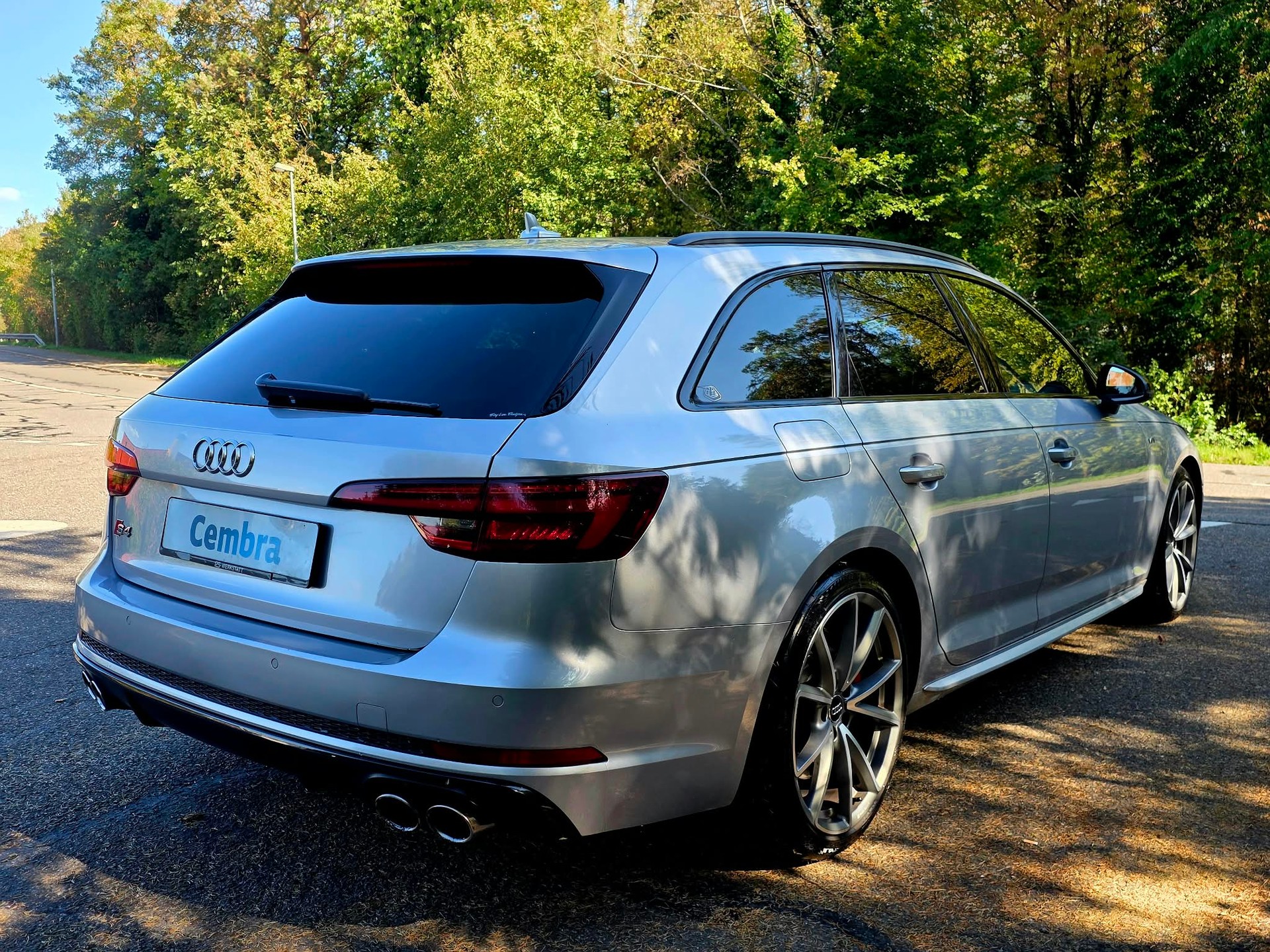 AUDI S4 Avant 3.0 TFSI quattro tiptronic-image-4