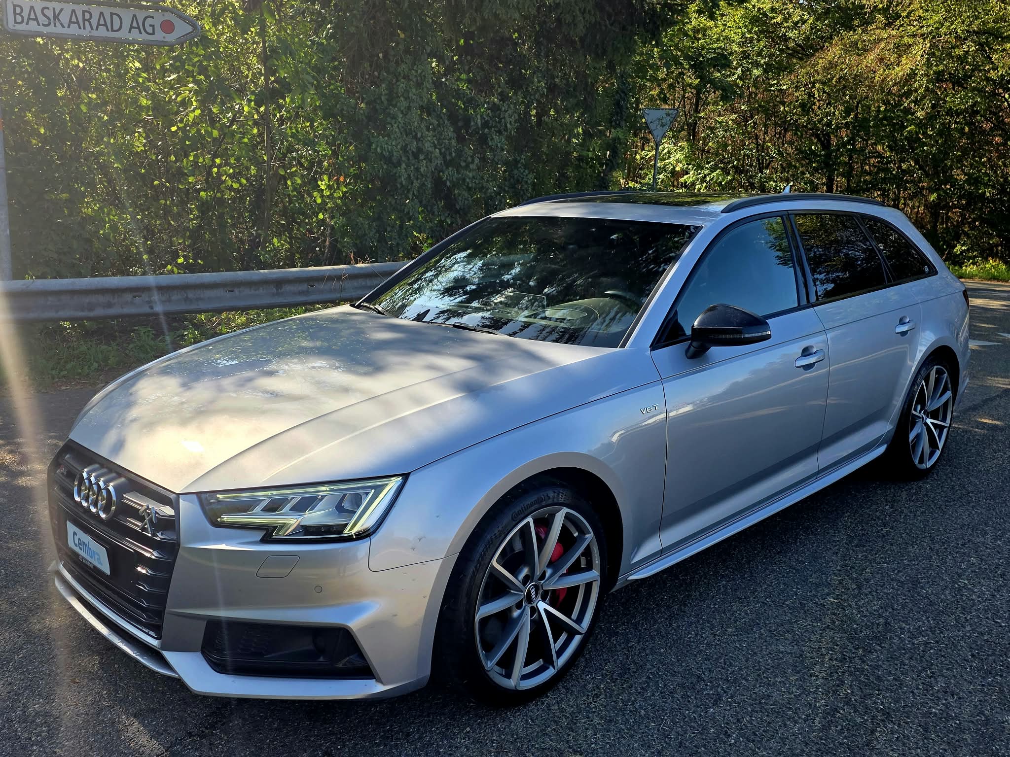 Car photo