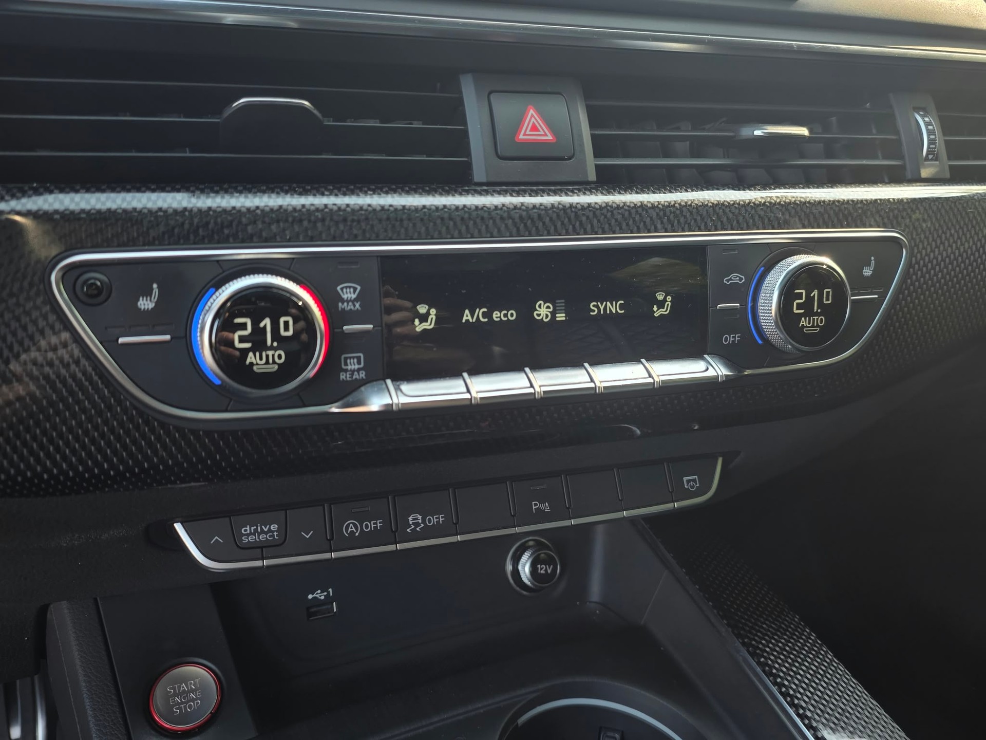 AUDI S4 Avant 3.0 TFSI quattro tiptronic-image-14