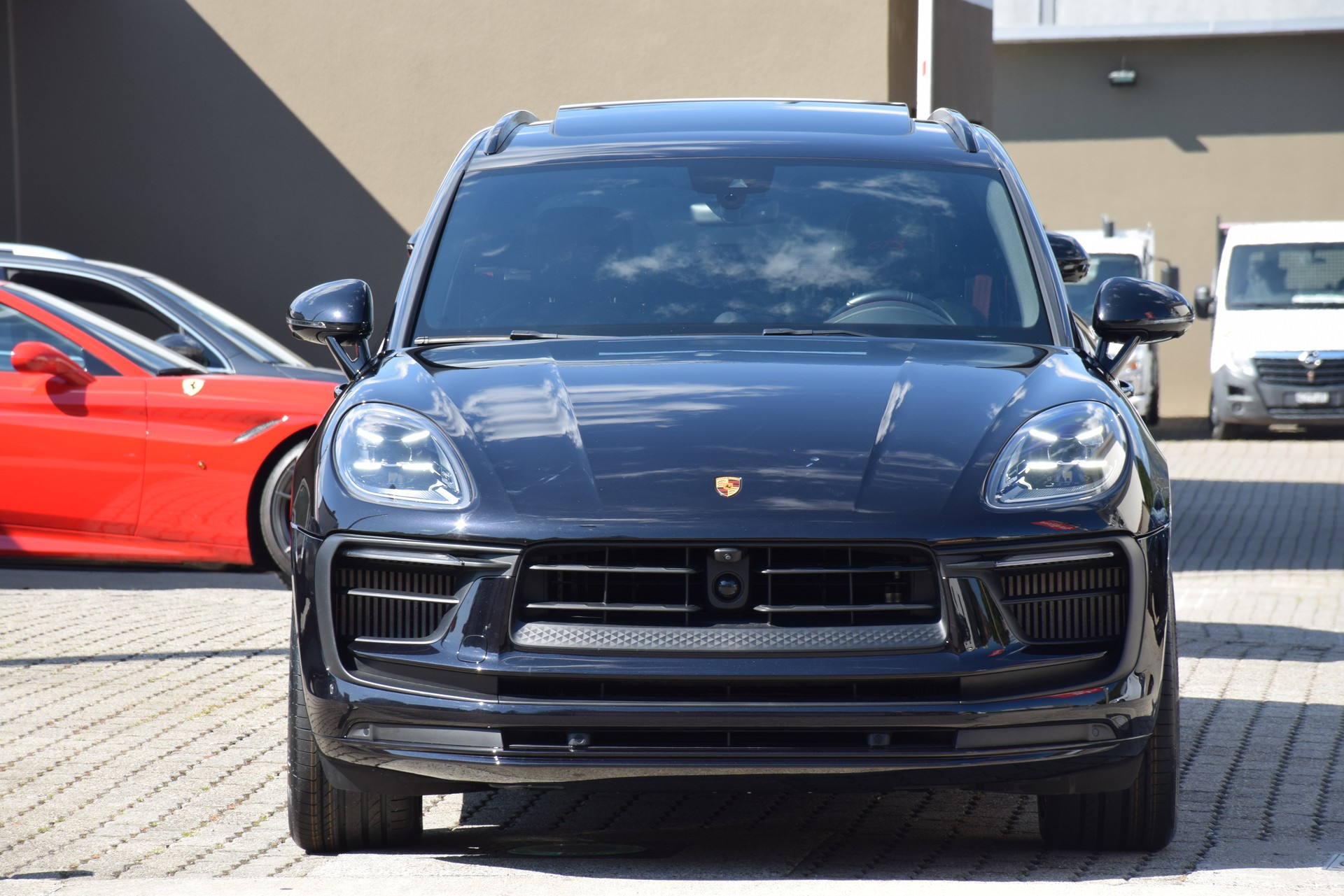 PORSCHE Macan GTS PDK-image-3