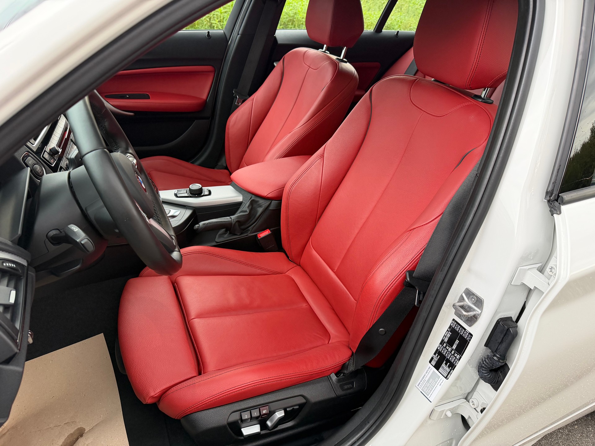 BMW 120d M Sport Steptronic-image-9