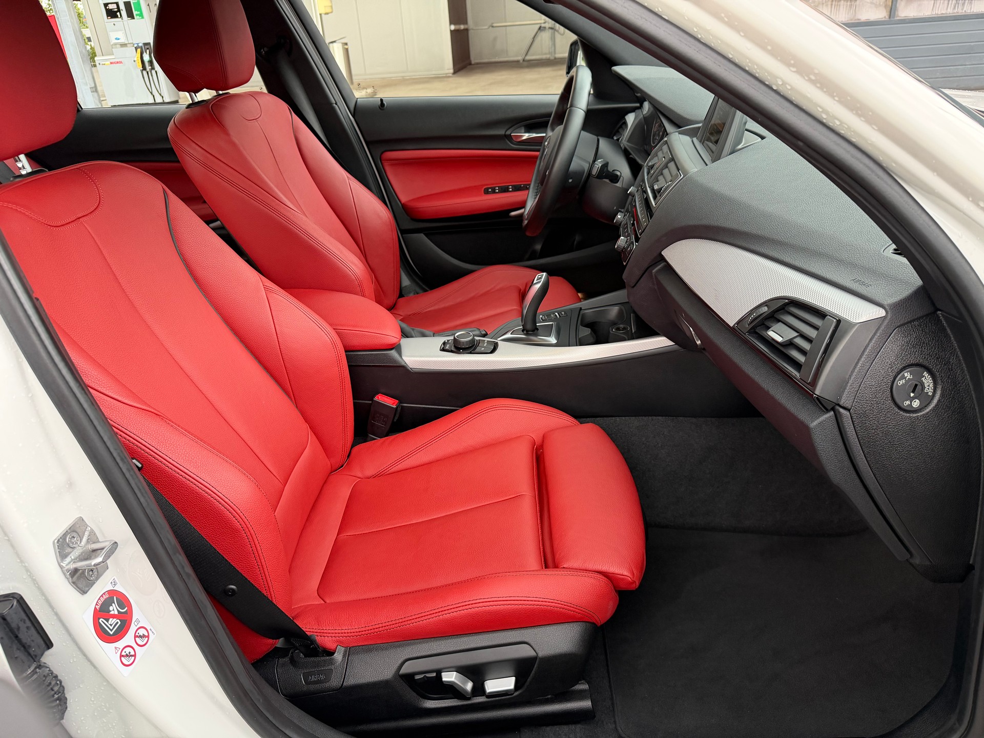 BMW 120d M Sport Steptronic-image-11